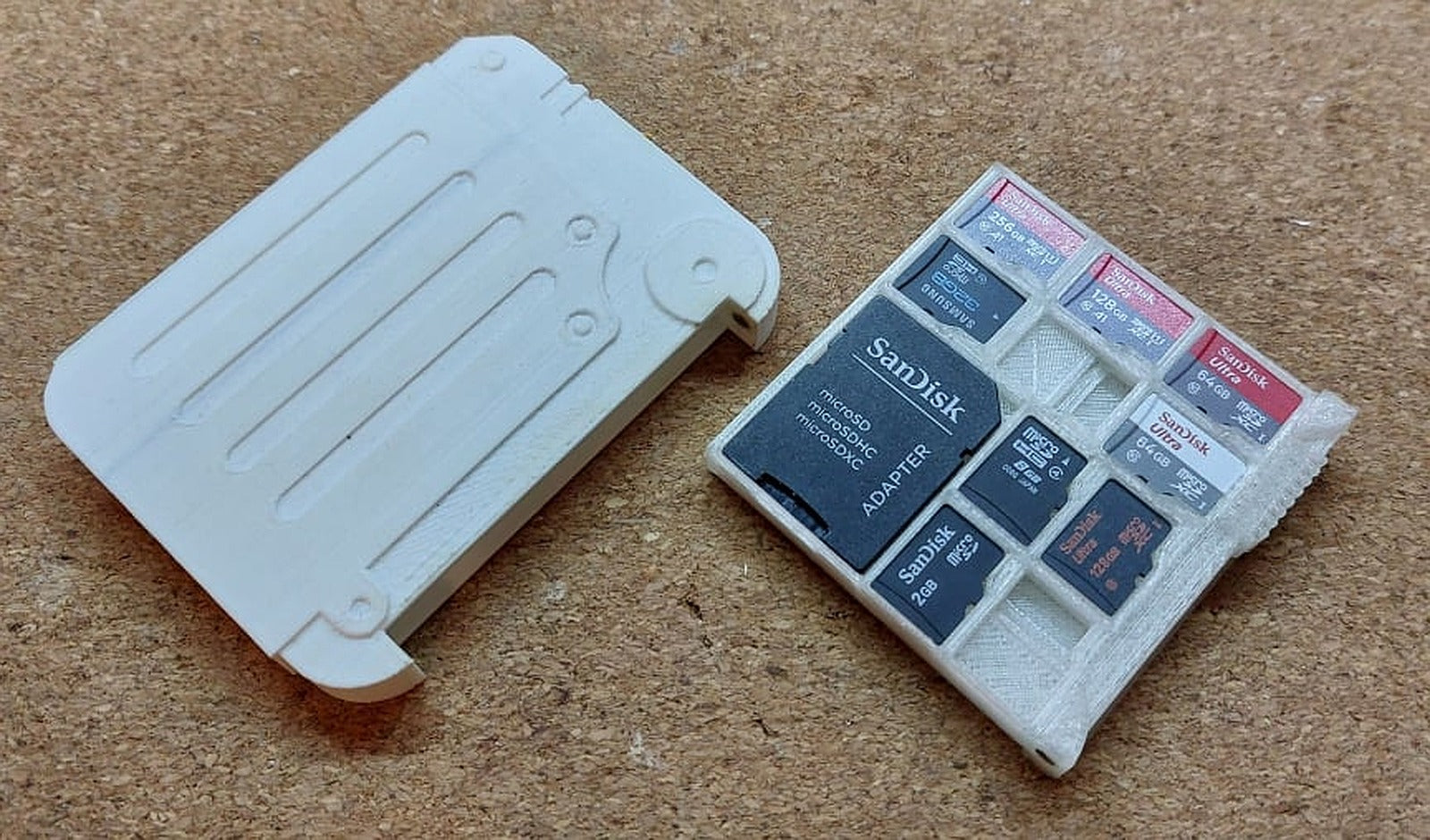 Fallout Holotape MicroSD Card kutu/düzenleyici *revised* – 3D Baskı Modeli