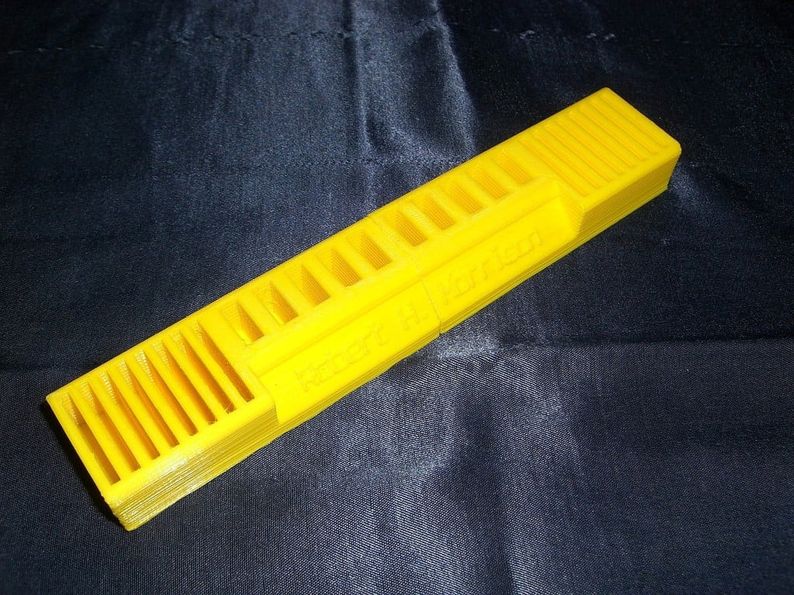 Customizable USB stick and SD card stand – 3D Baskı Modeli