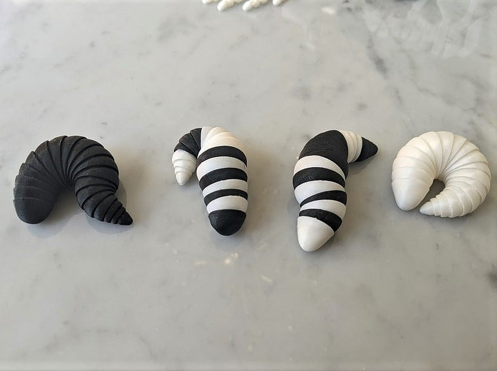 Friendly Articulated Larva – 3D Baskı Modeli