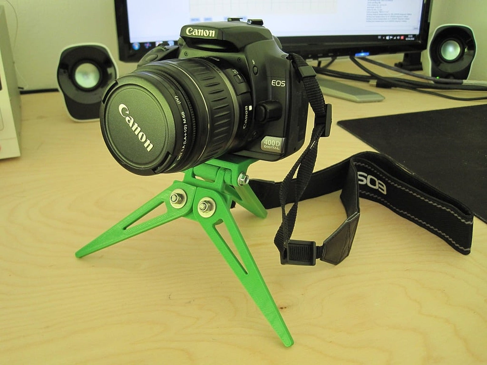 Compact Camera Tripod - foldable – 3D Baskı Modeli