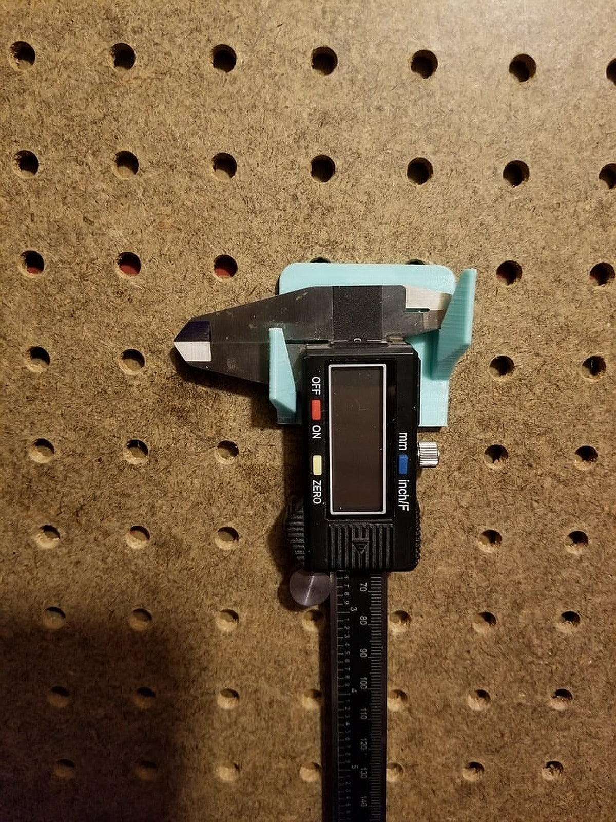 Easy Pegboard Caliper stand – 3D Baskı Modeli