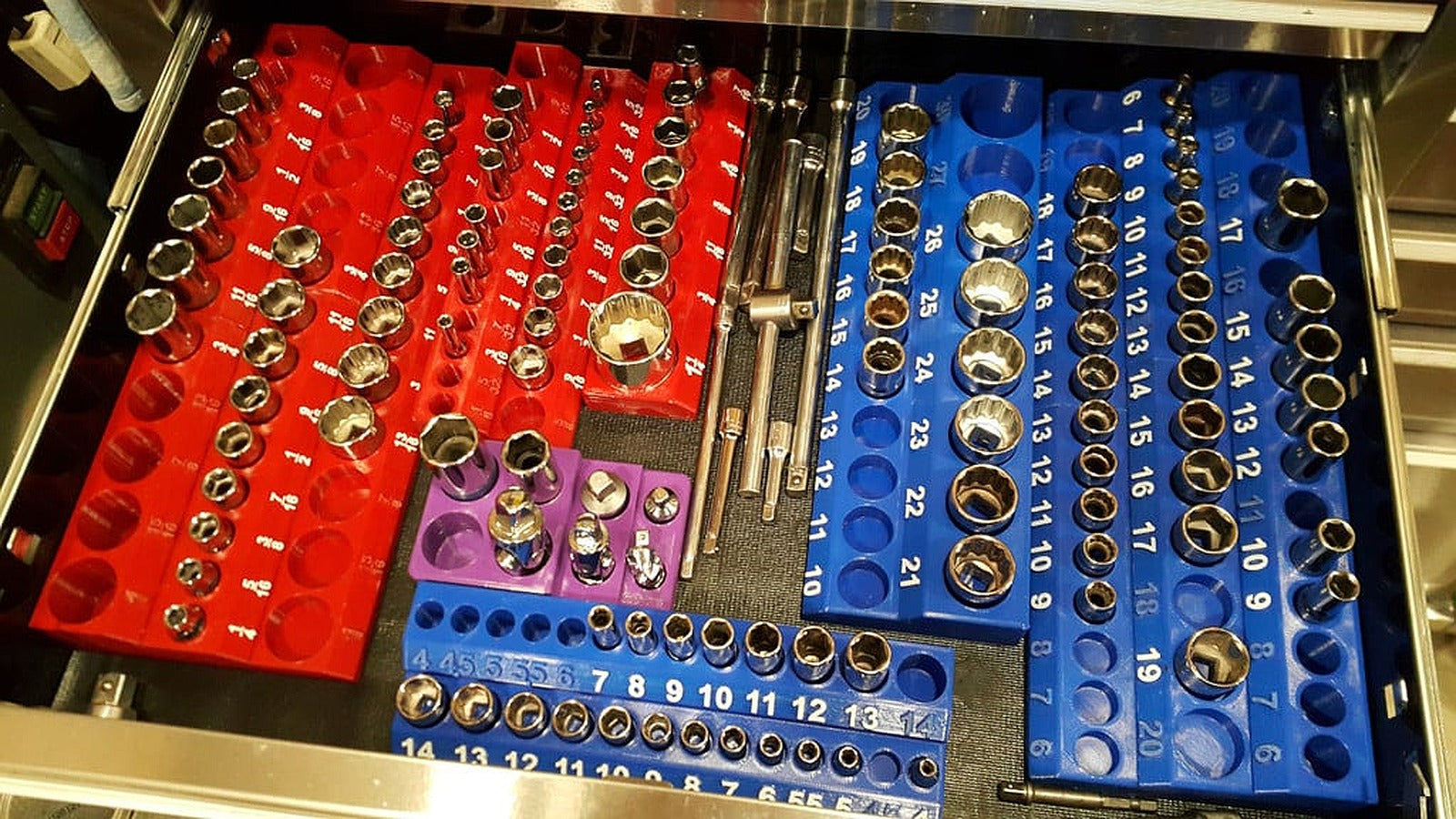 Parameterized Metric & SAE Socket stand – 3D Baskı Modeli