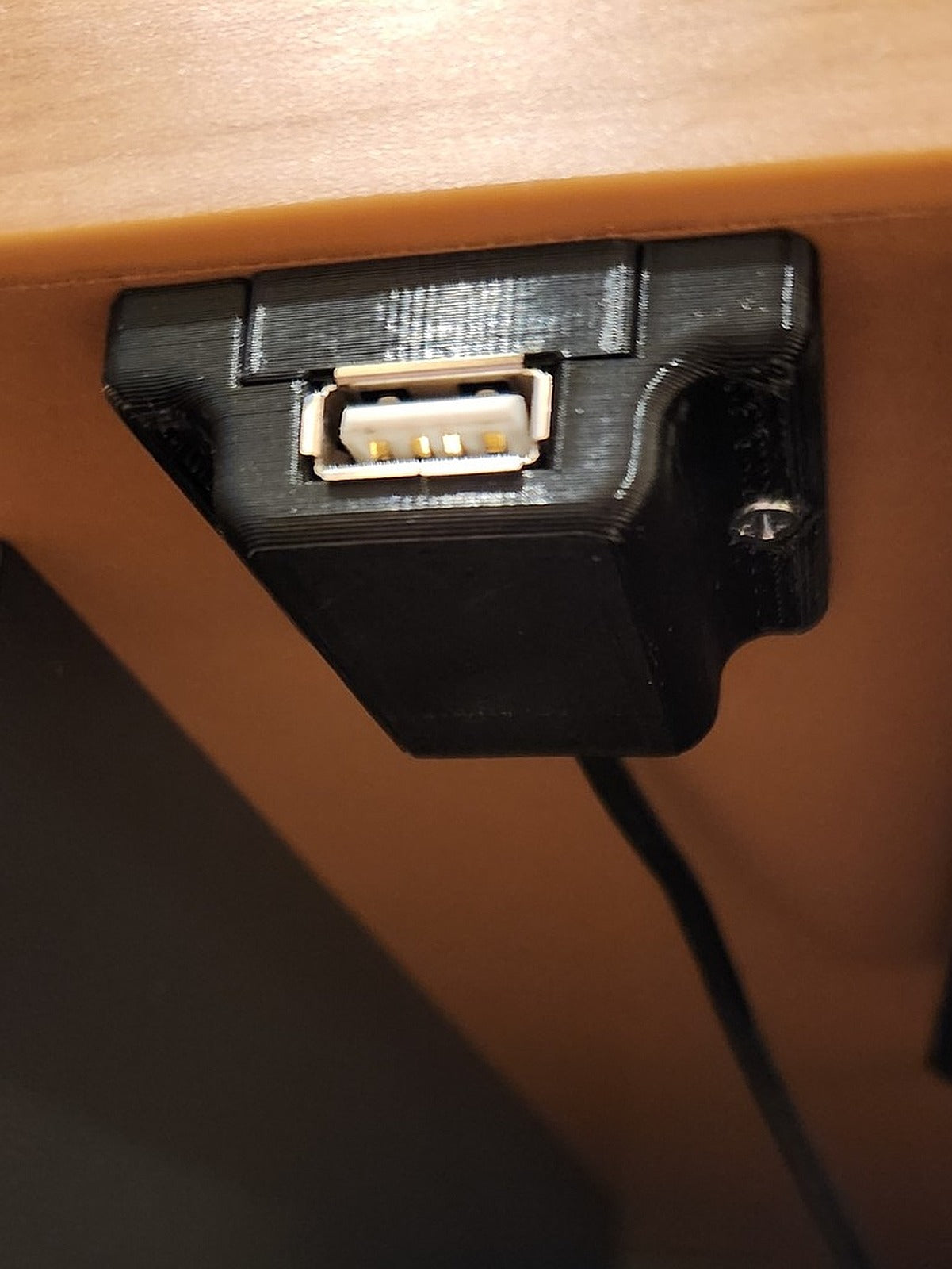 USB Extension Desk Mount braket – 3D Baskı Modeli