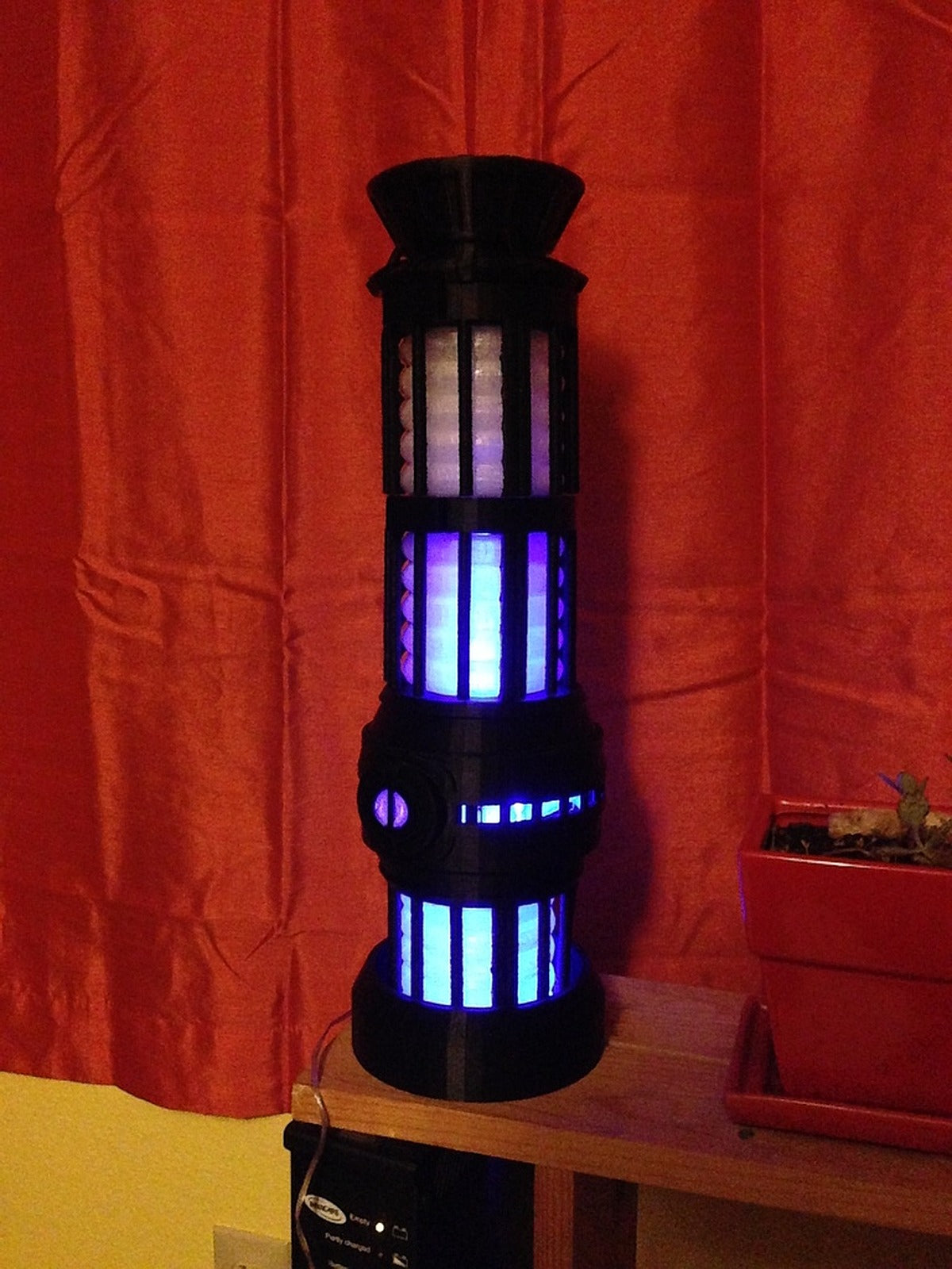 Warp Core Table Lamp – 3D Baskı Modeli