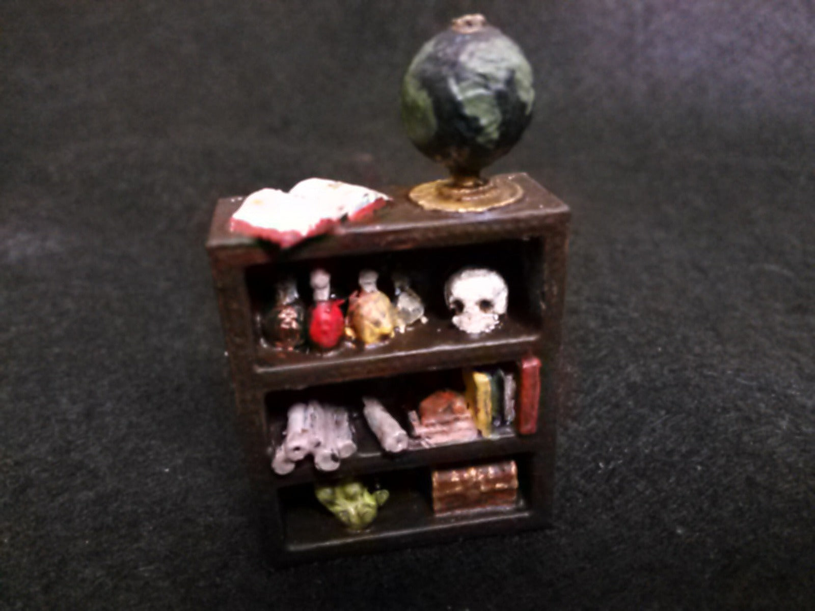 Bookcase for Fantasy Role Playing Games – 3D Baskı Modeli
