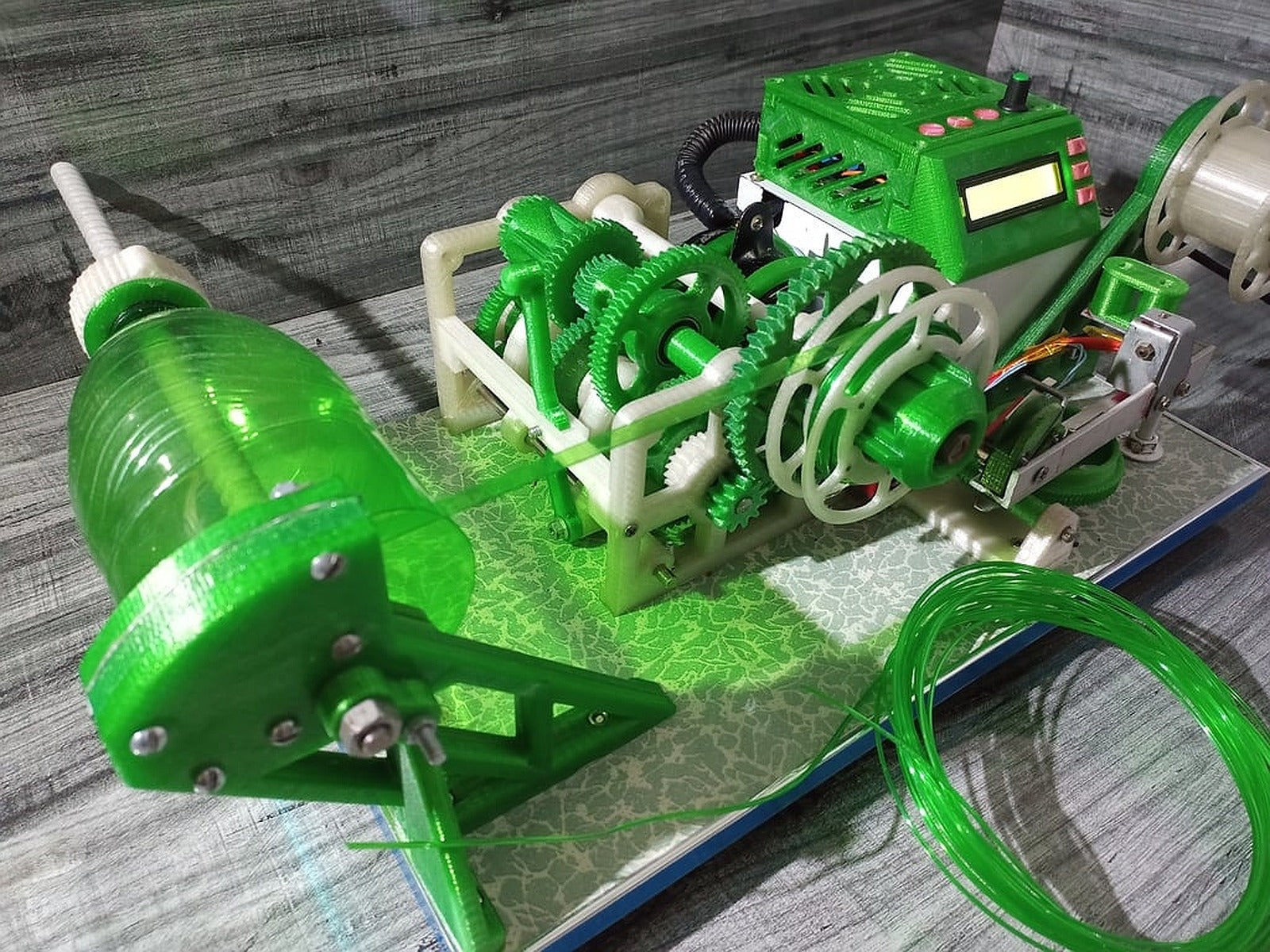 PET Filament Mini Factory – 3D Baskı Modeli