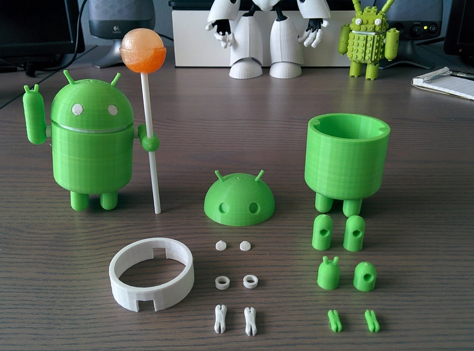Posable Android Robot – 3D Baskı Modeli