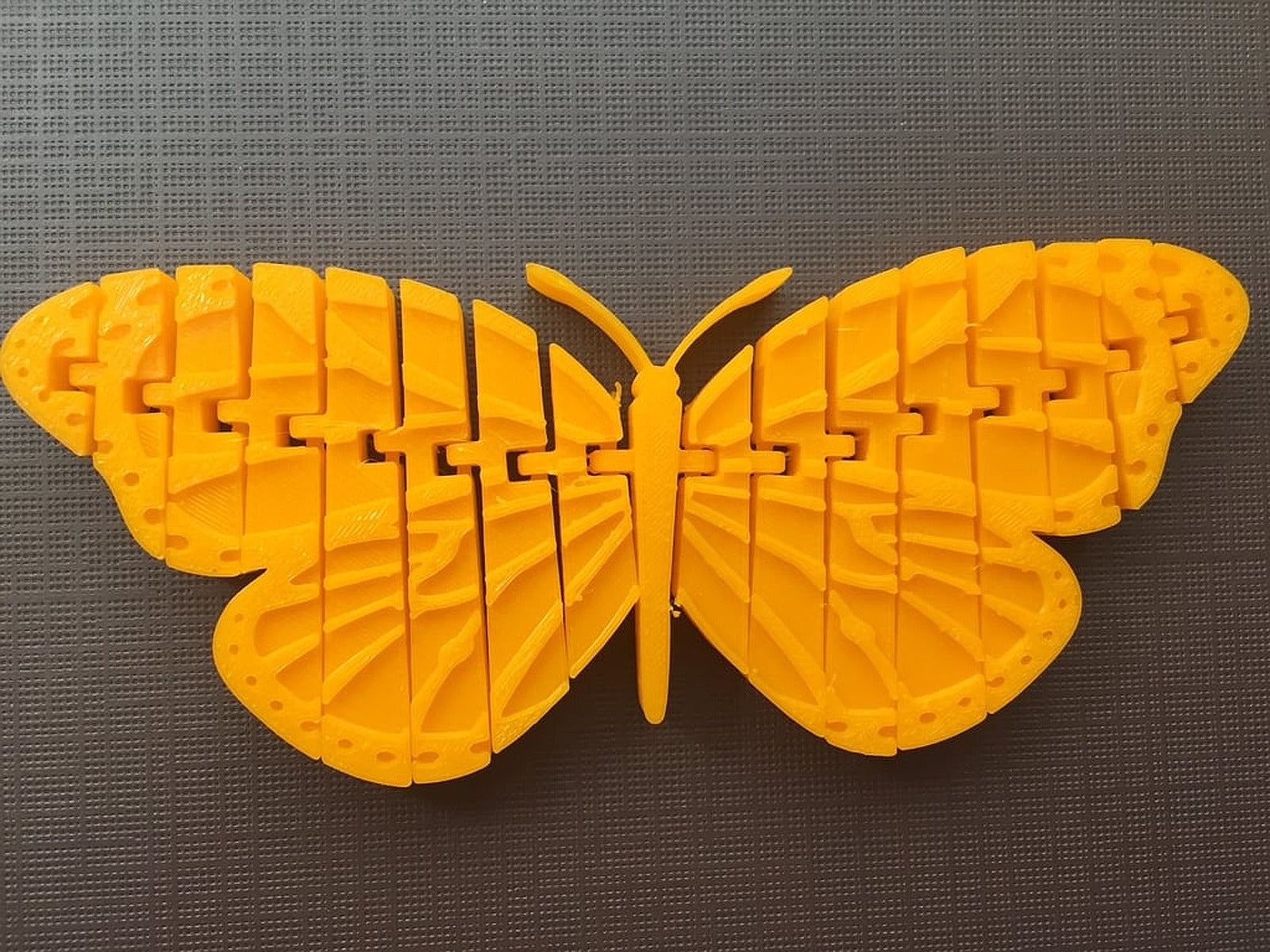 Articulated Monarch Butterfly – 3D Baskı Modeli