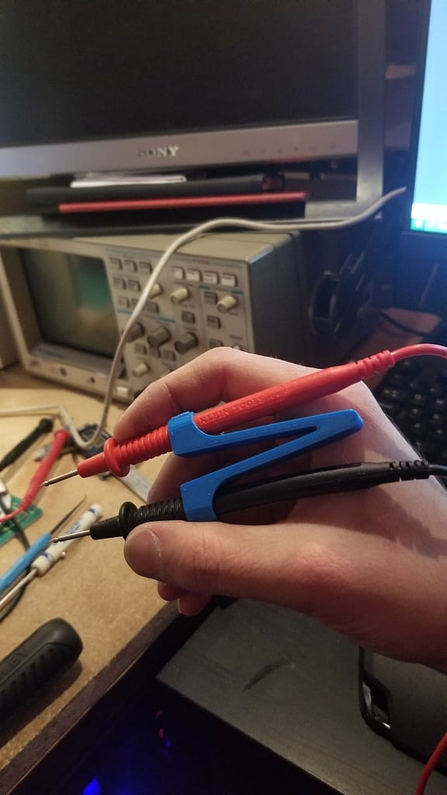 Multimeter Probe Tweezer Adapter – 3D Baskı Modeli