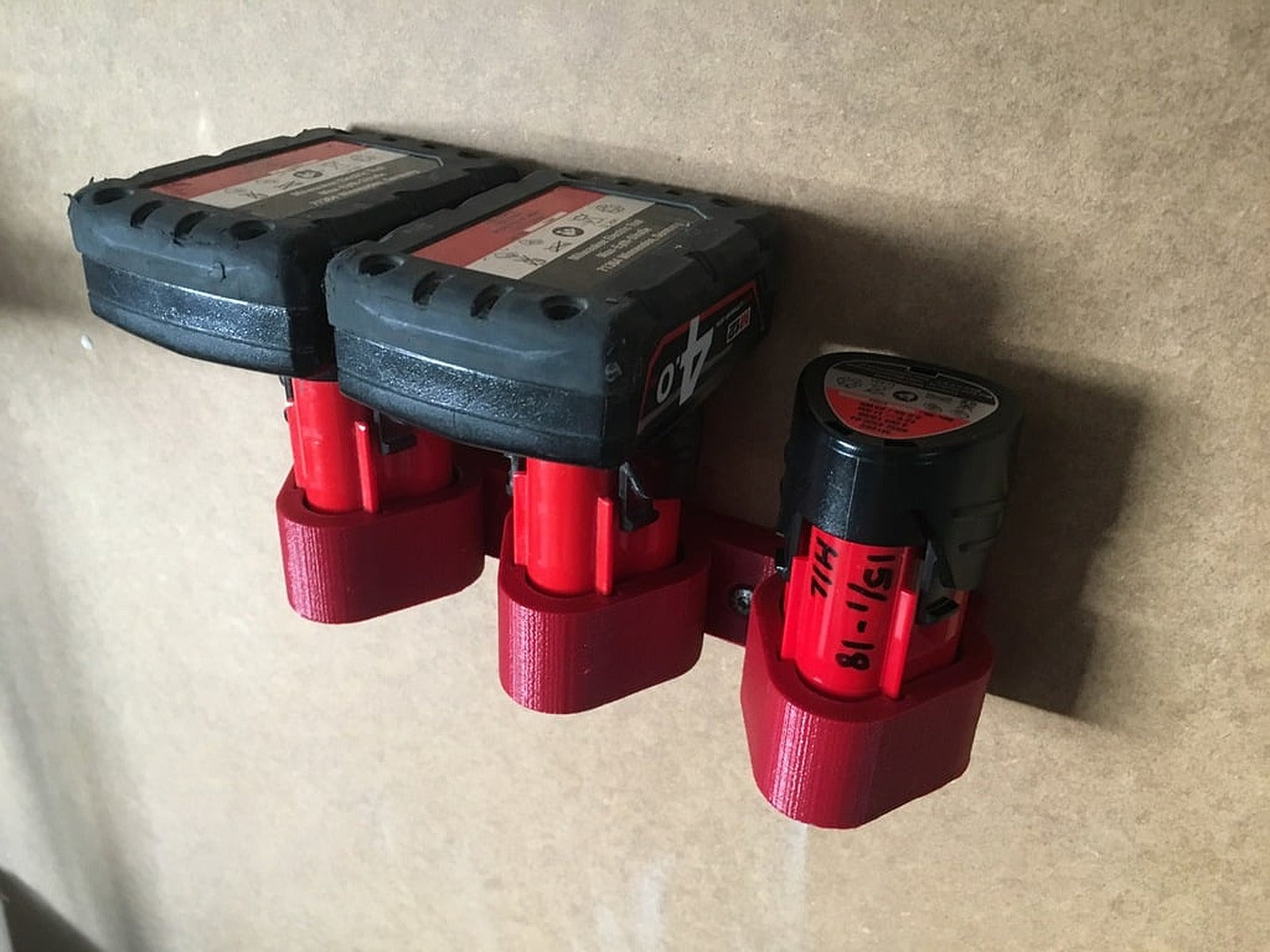 Milwaukee M12 batteri stand – 3D Baskı Modeli