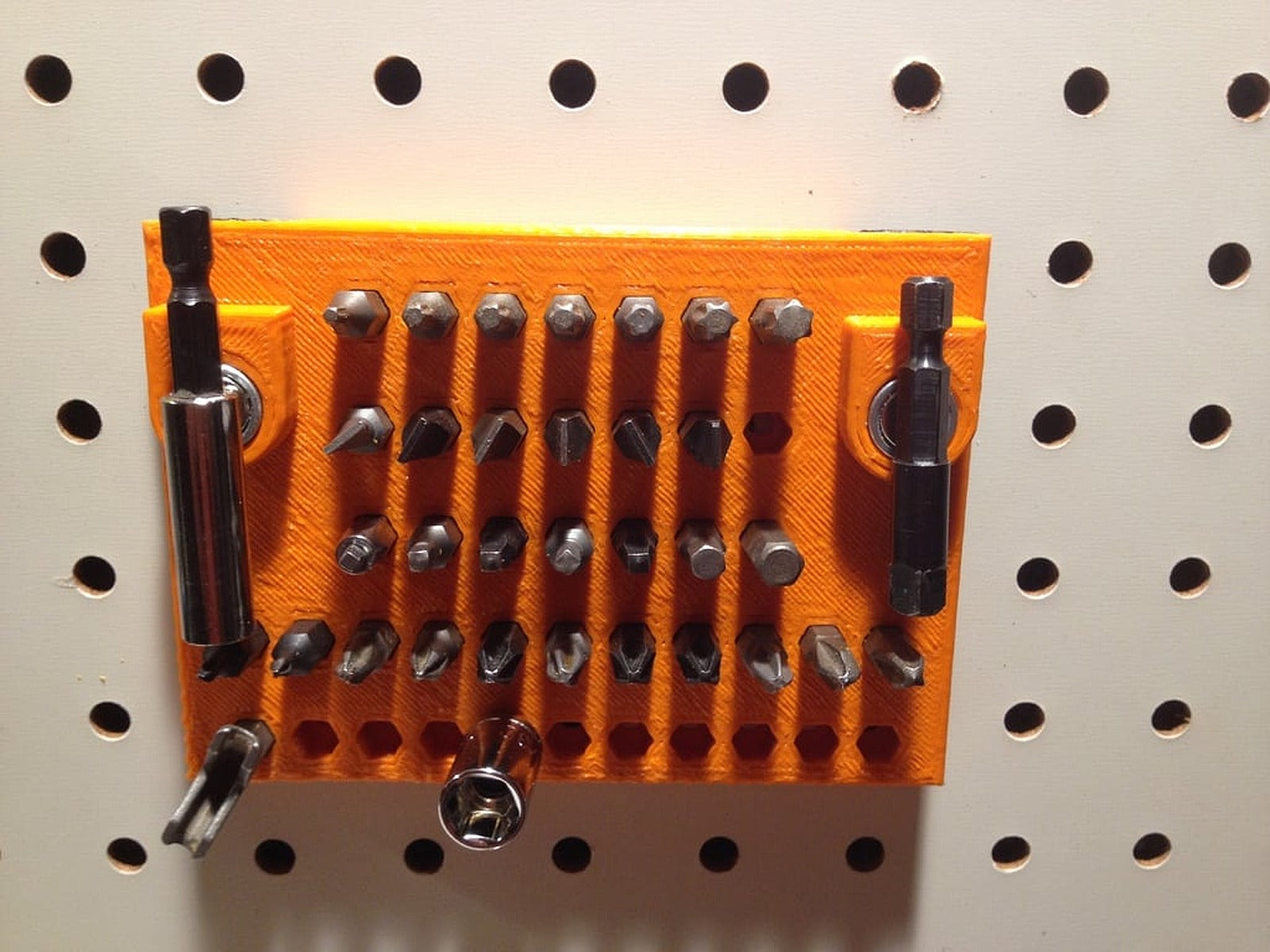 Pegboard Hex Bit stand – 3D Baskı Modeli