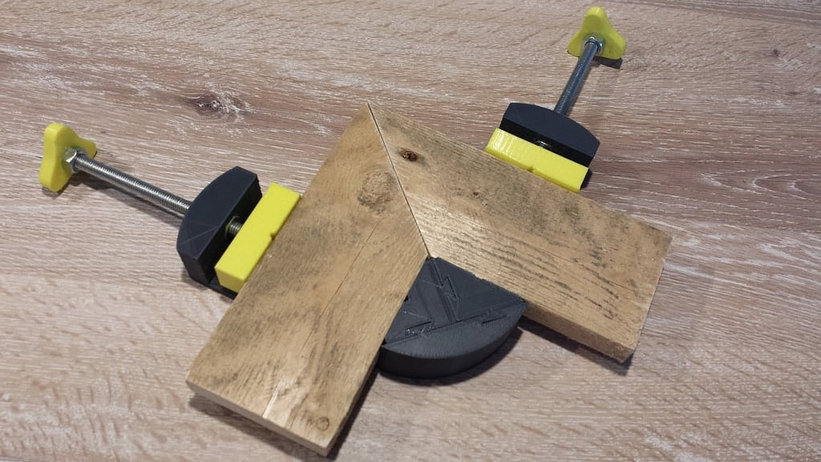 Corner clamp – 3D Baskı Modeli