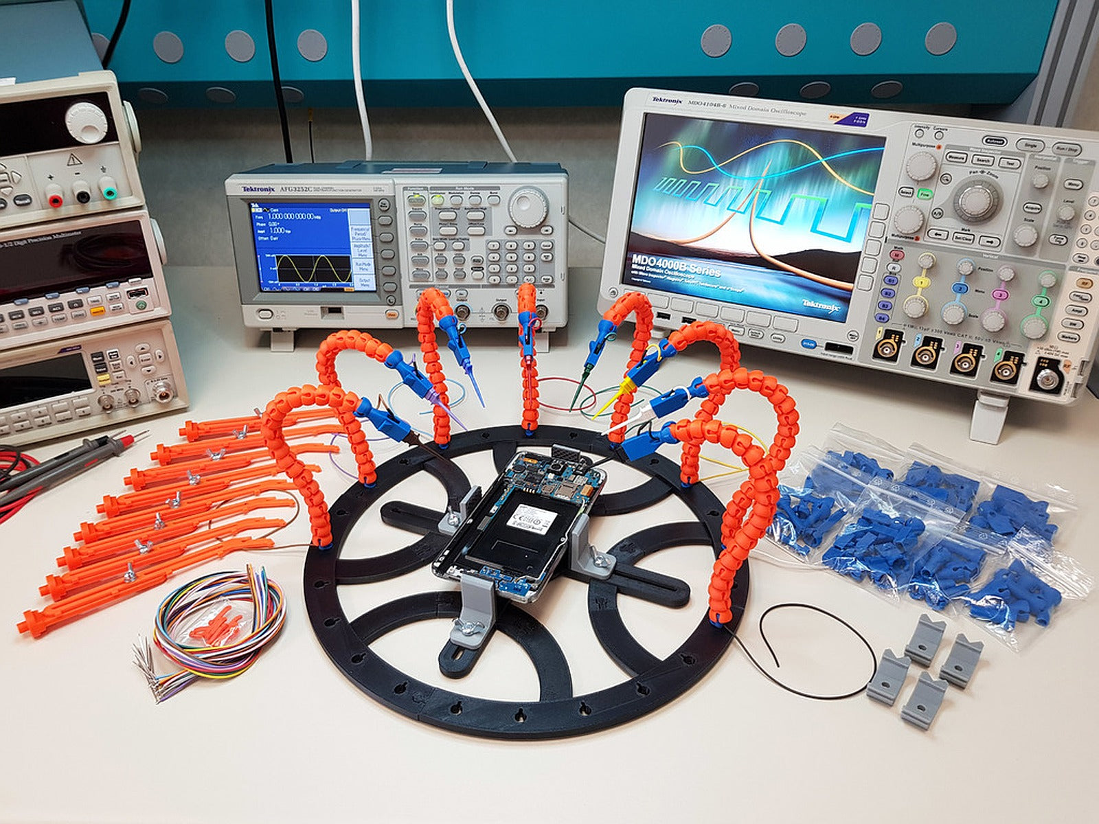 PCB Workstation XL Kit V1 with Articulated Arms – 3D Baskı Modeli