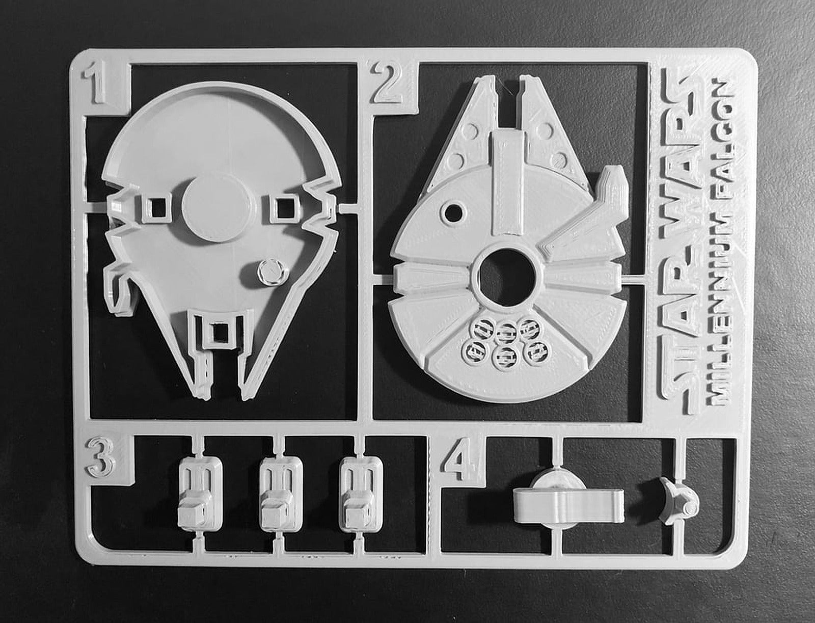 Millennium Falcon Kit Card – 3D Baskı Modeli