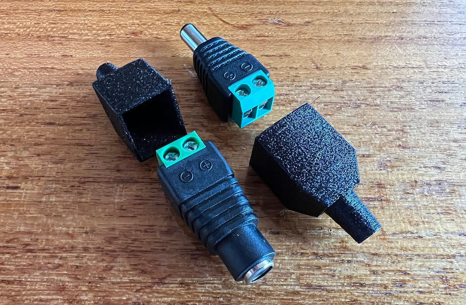 Plug Cover for 12V 2.1x5.5mm with screw terminal – 3D Baskı Modeli