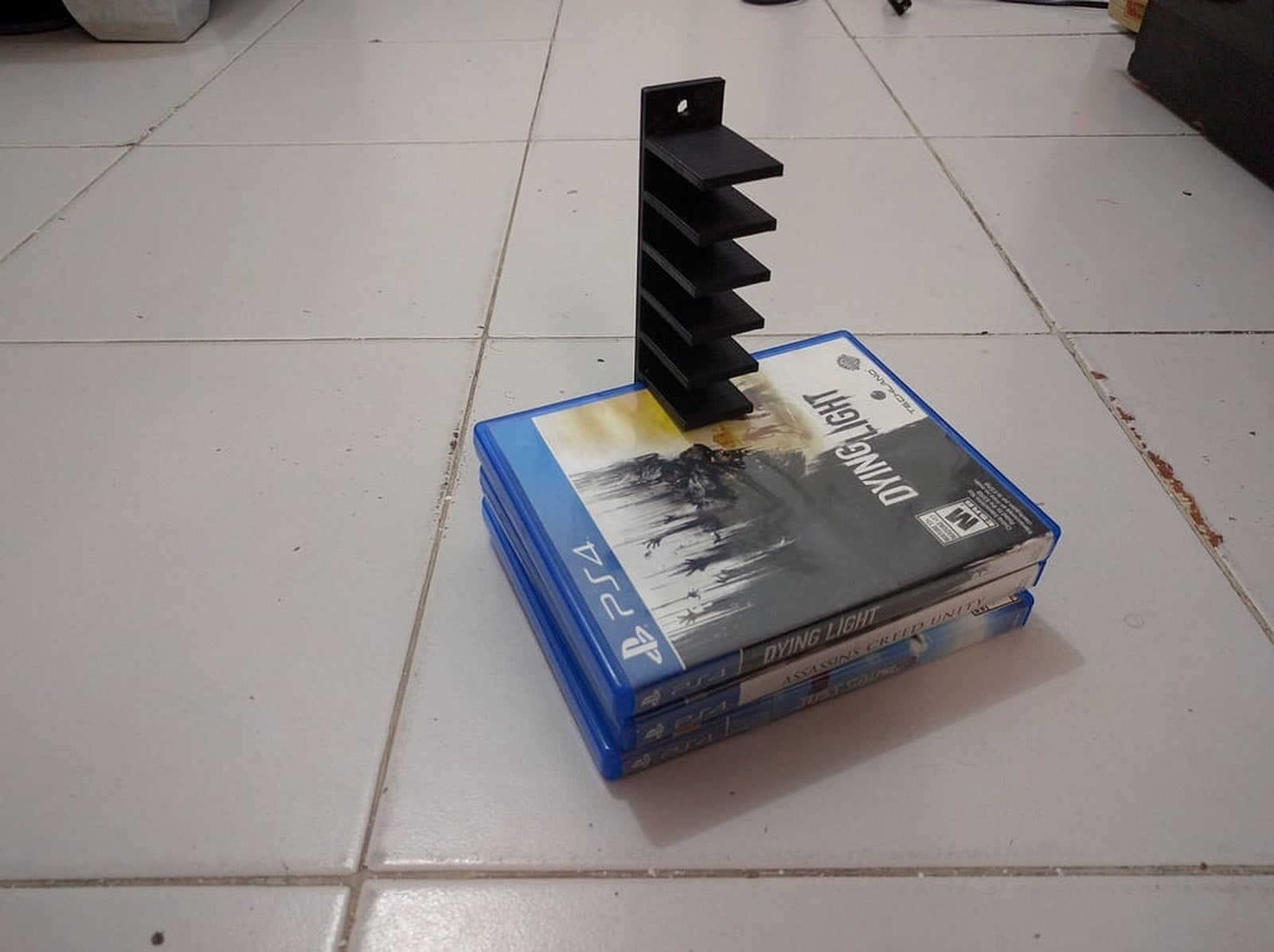 PS4 - Blu Ray wall rack/hanger – 3D Baskı Modeli