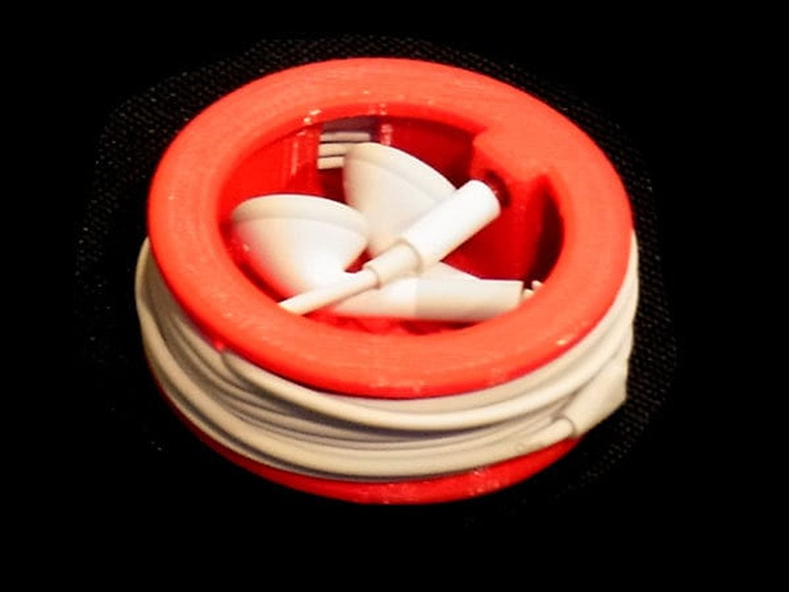 Earplug Cable Tidy-  Protects Earplugs and secures the cable – 3D Baskı Modeli