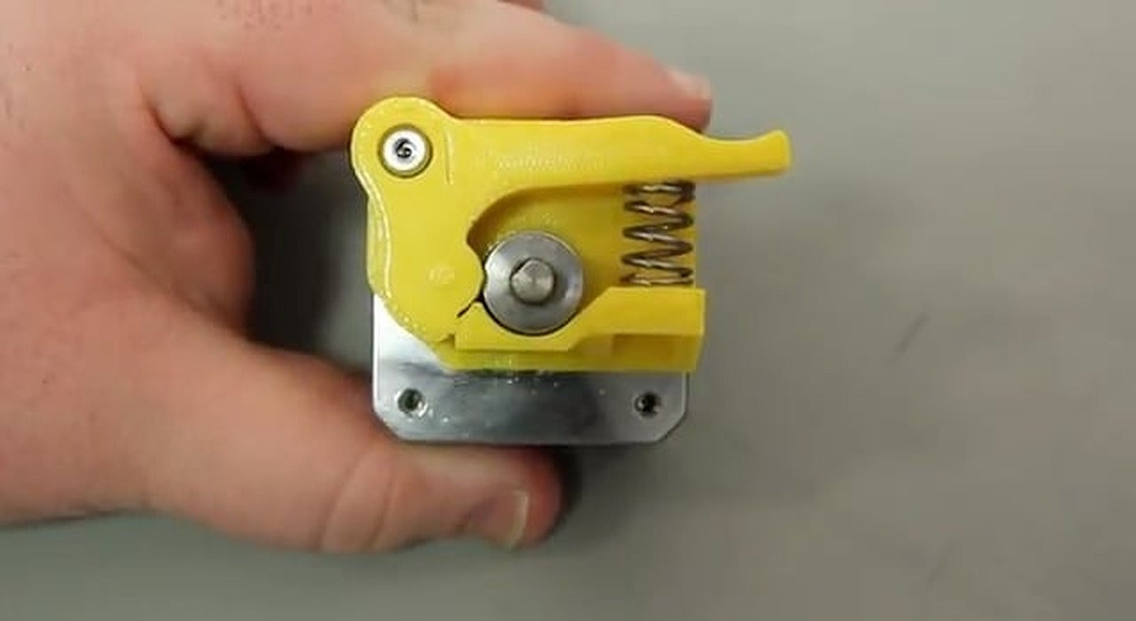 Spring-loaded Replicator 2 Drive Block – 3D Baskı Modeli