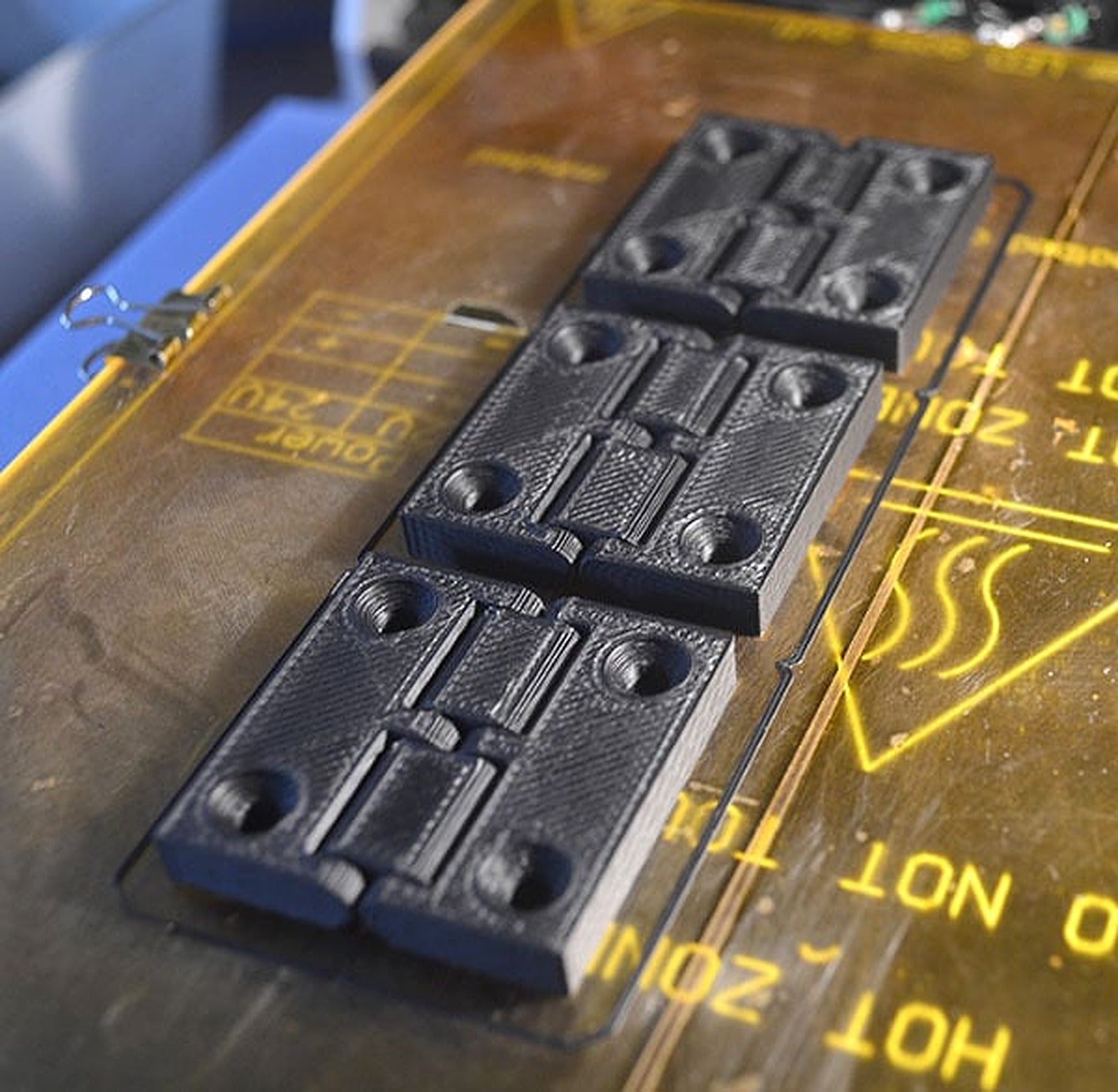 Reversable hinge with screw holes – 3D Baskı Modeli