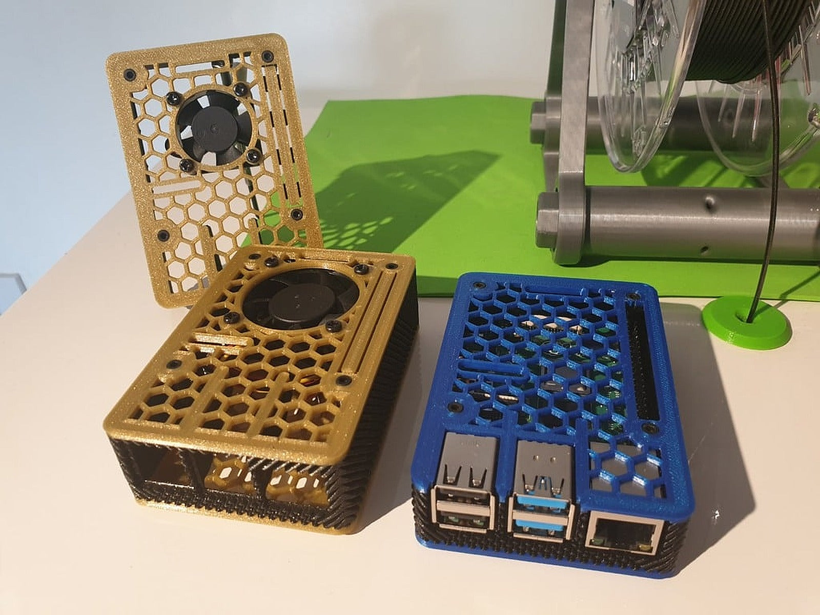 Raspberry Pi 4 kılıf with break-out GPIO tab + fan versions – 3D Baskı Modeli