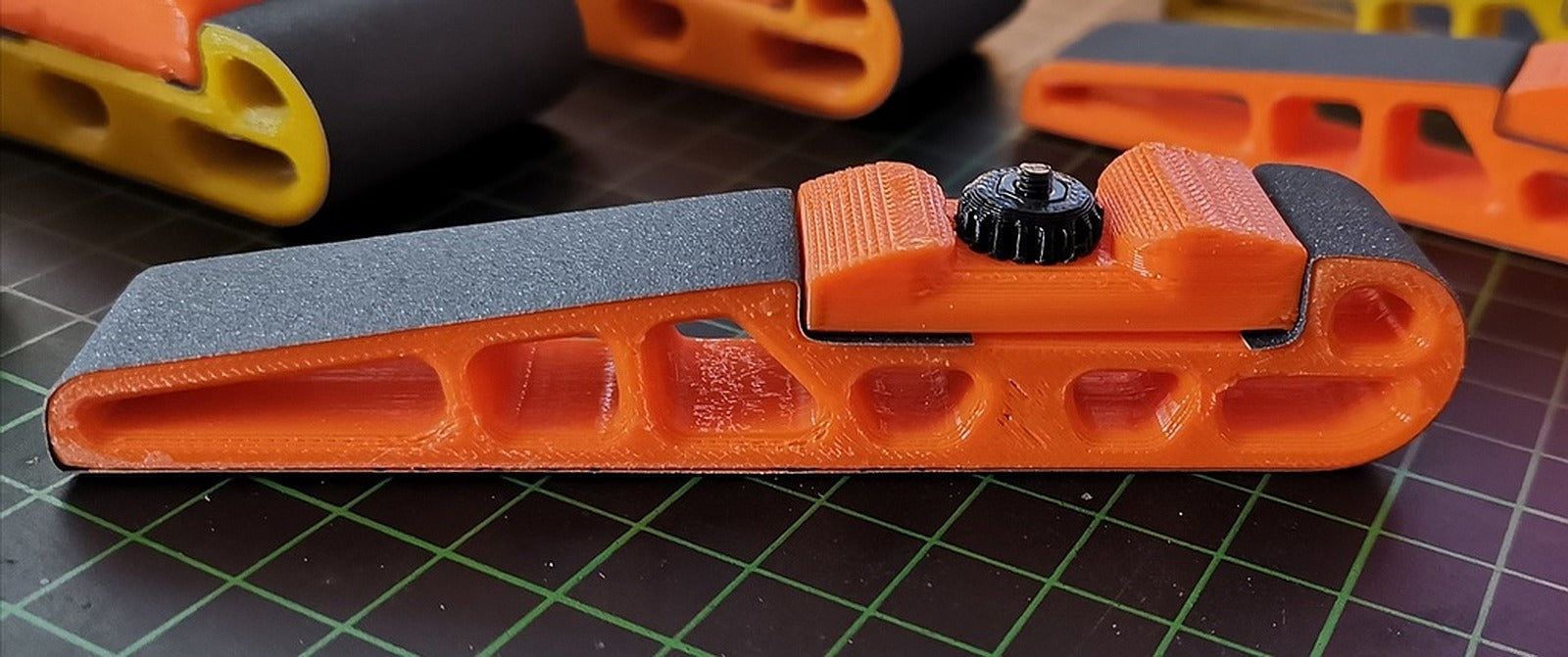 Small Mini Sanding Block - chamfered and 0.67in / 17mm wide – 3D Baskı Modeli