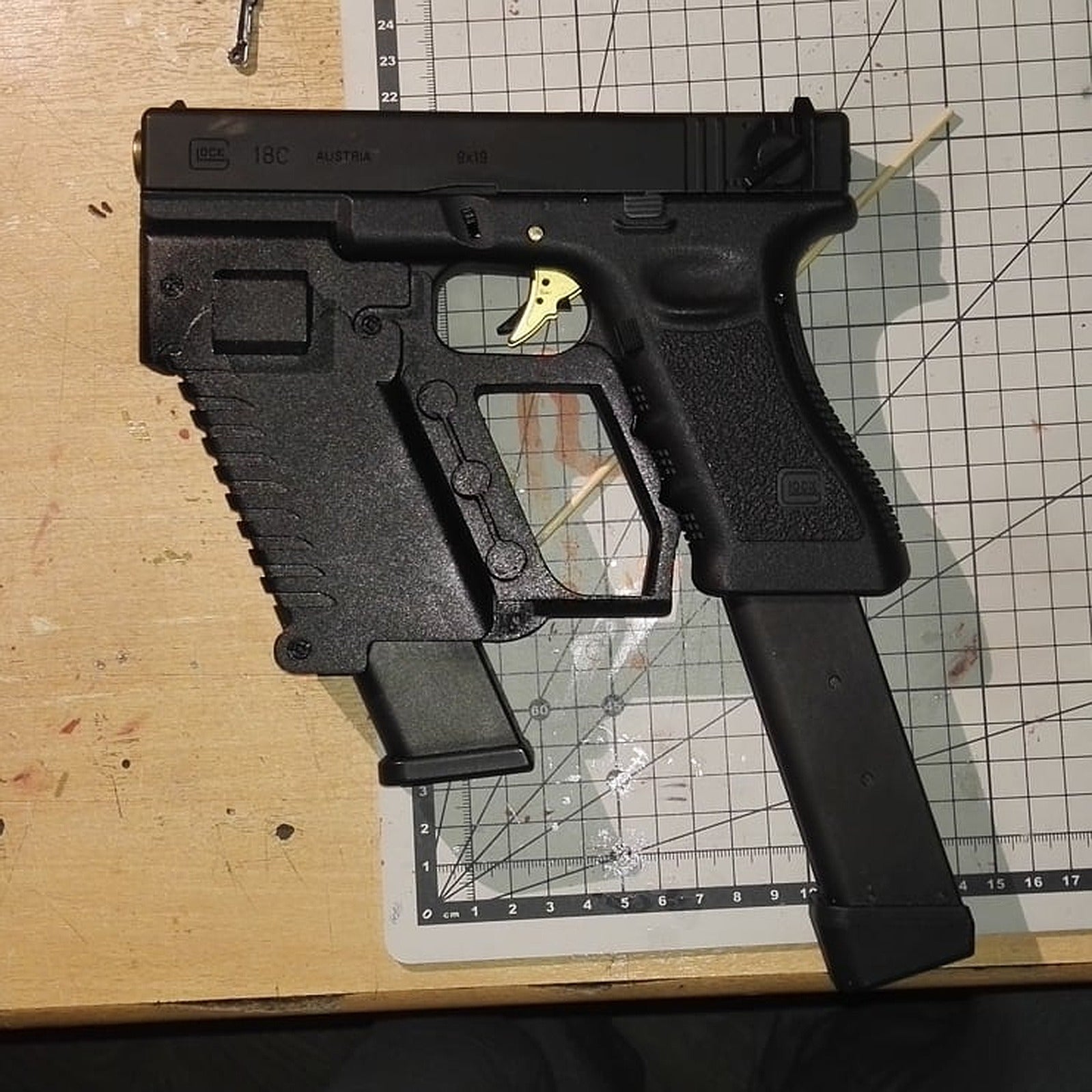 Glock G18 Front grip / Extra magazine addon (airsoft) – 3D Baskı Modeli