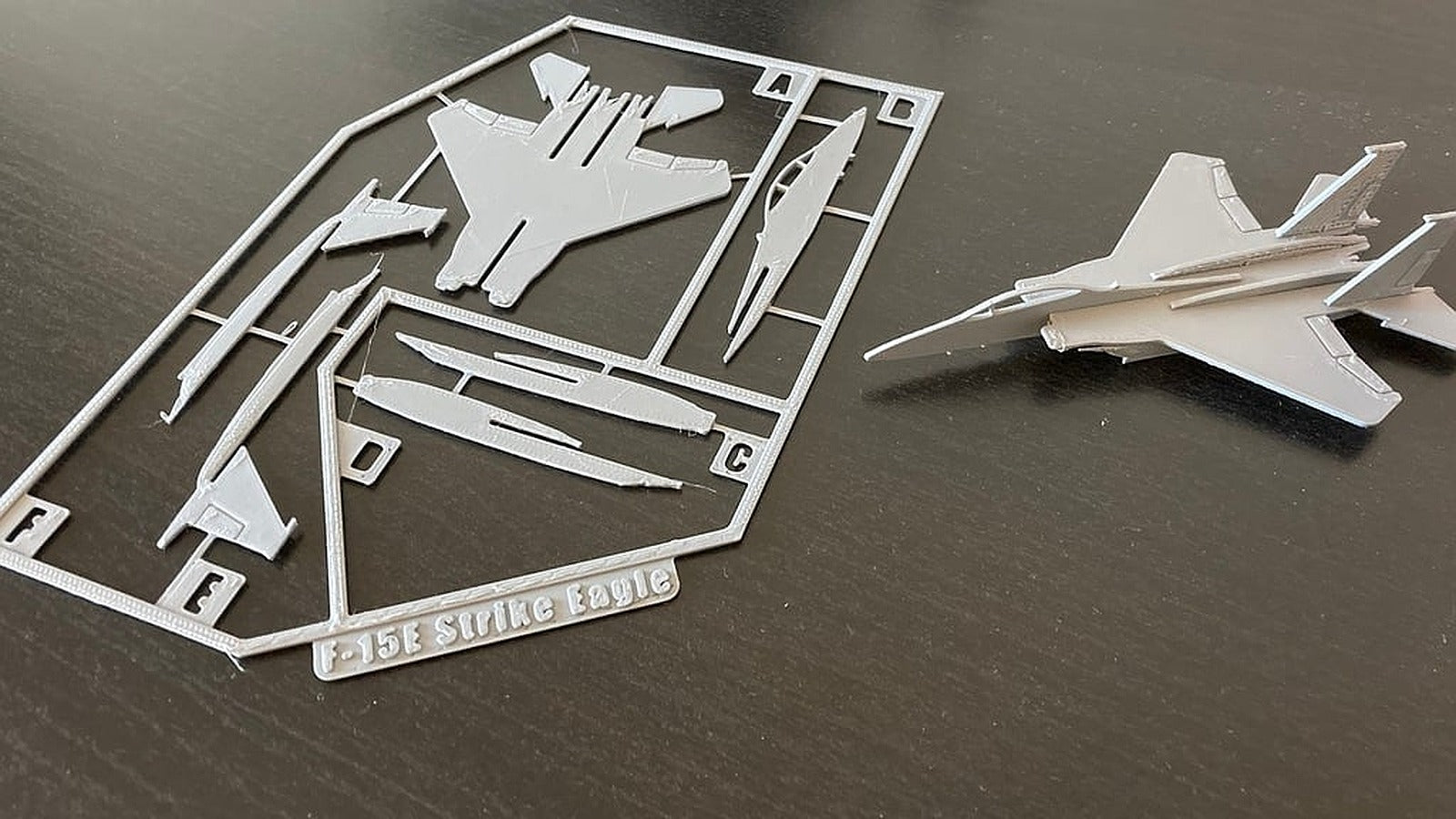 F-15E Strike Eagle Kit Card – 3D Baskı Modeli