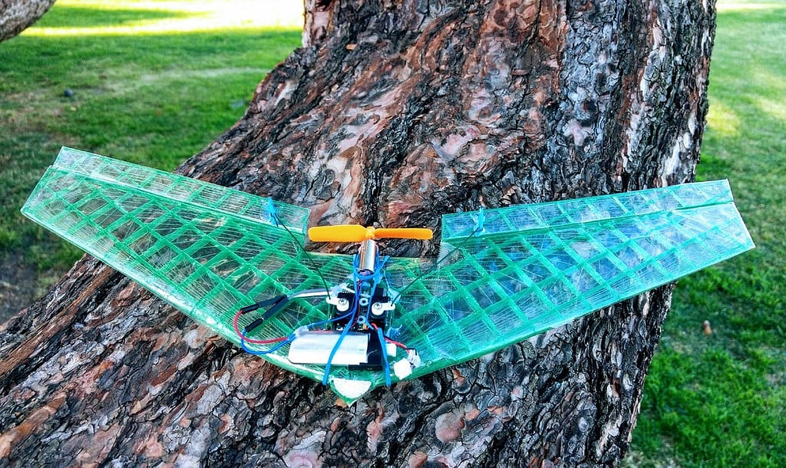 Micro Flying Wing for V911/F949 receiver bricks – 3D Baskı Modeli
