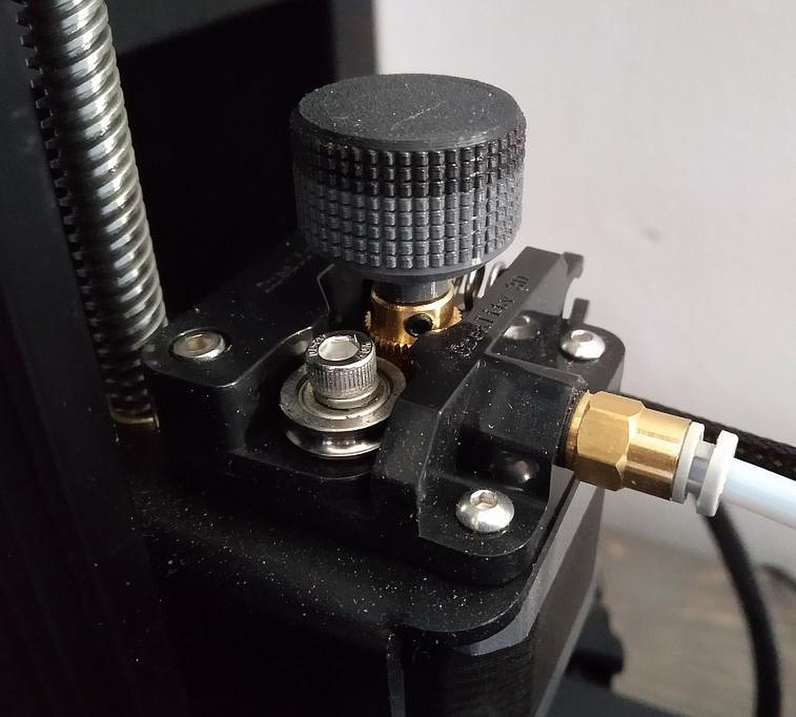 Yet Another Extruder Knob for the Creality Ender 3 / Ender 3 Pro / Cr-10 (and other printers with extruders with a flatted 5 mm axis) – 3D Baskı Modeli