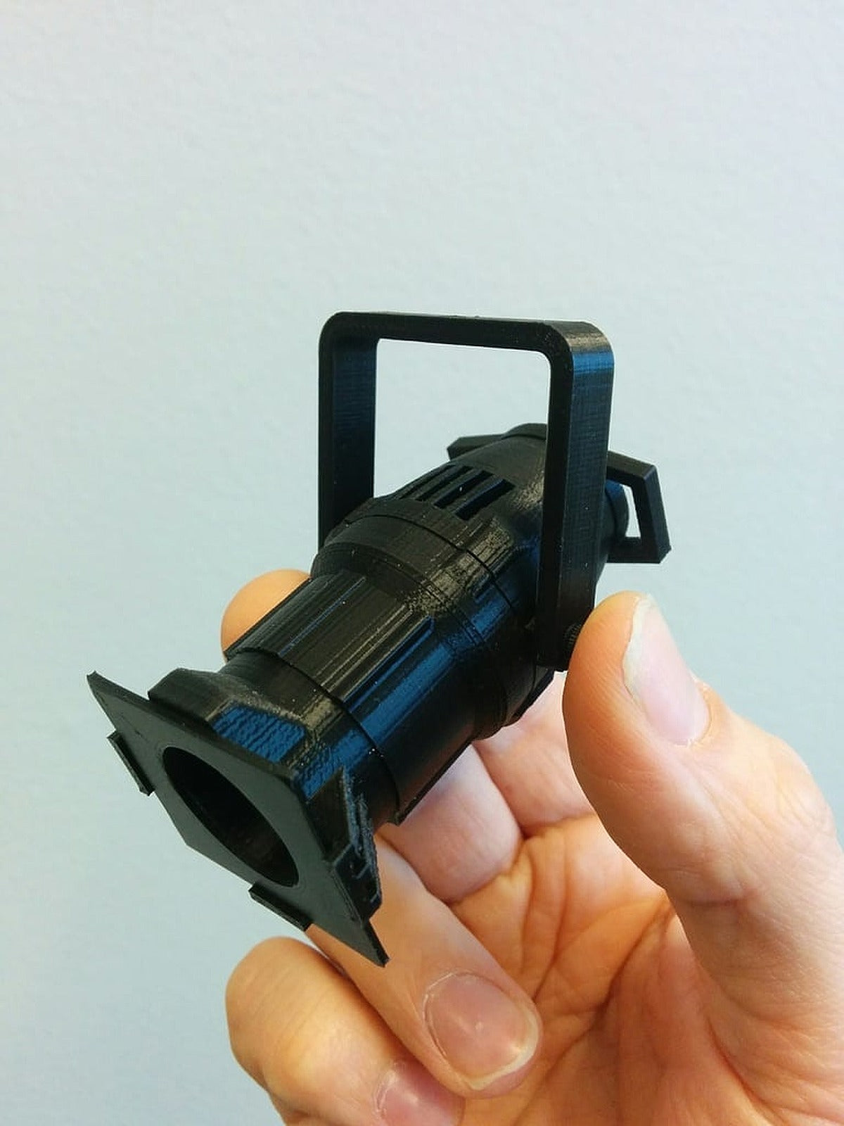 Stage-inspired LED Spotlight – 3D Baskı Modeli