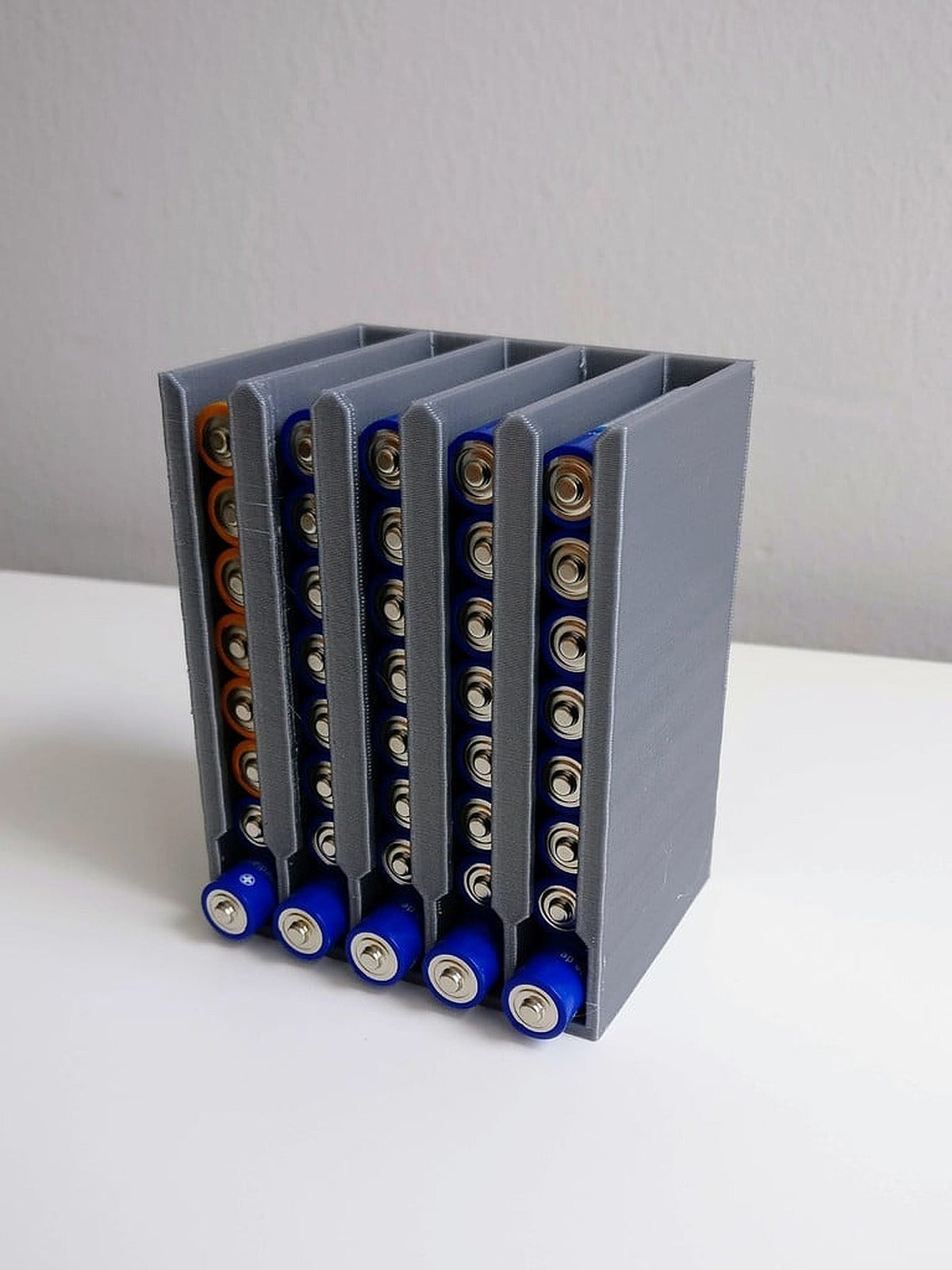 Customizable battery dispenser – 3D Baskı Modeli