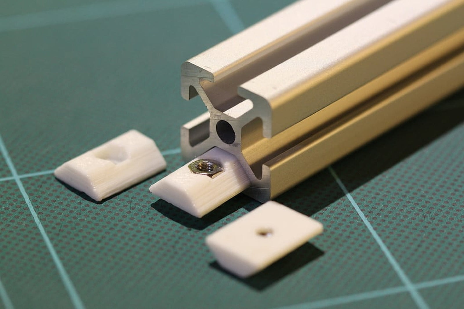 T-nut M3 2020 aluprofile – 3D Baskı Modeli