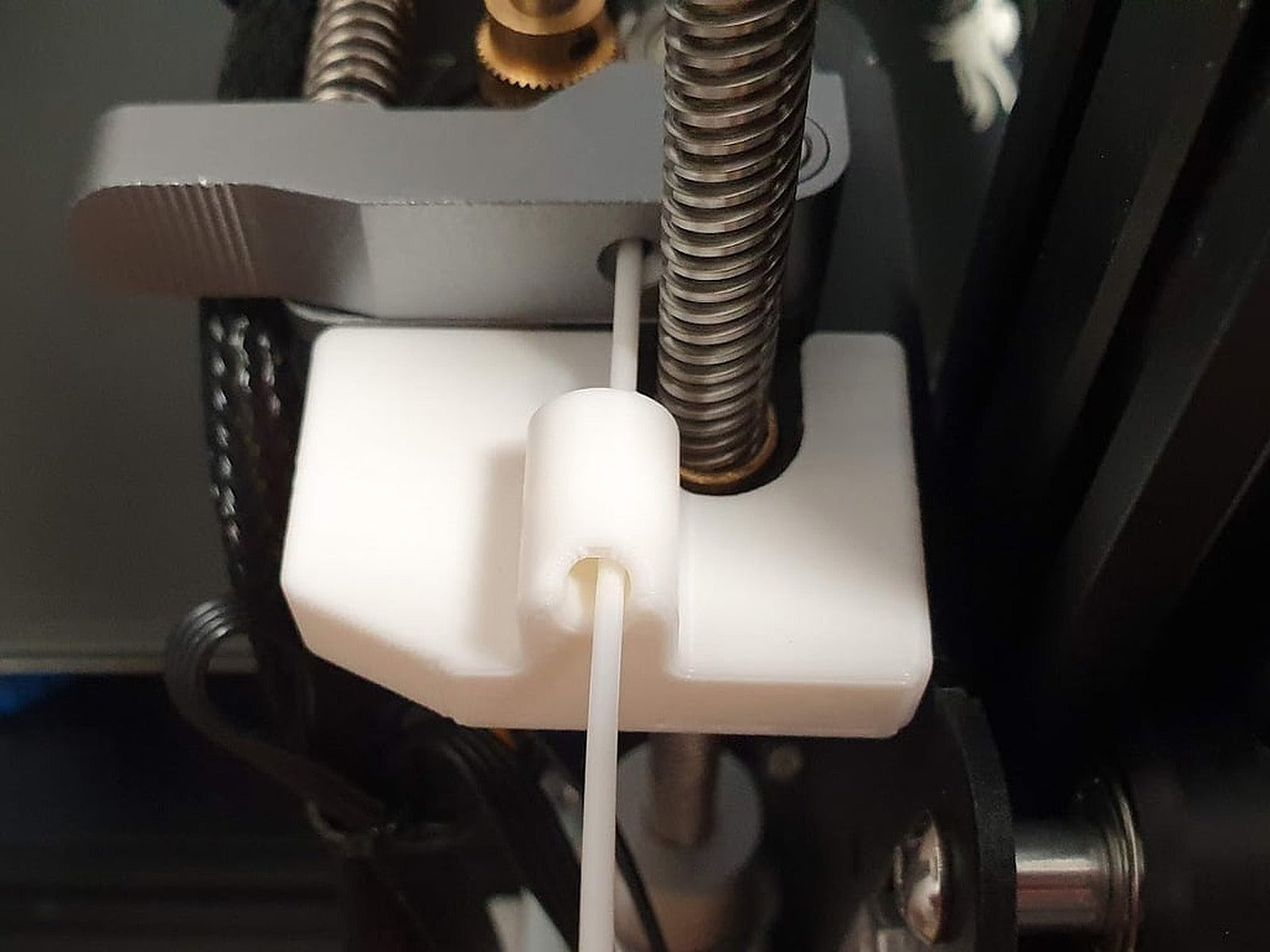Filament guide for Ender 3/3 Pro/3V2 – 3D Baskı Modeli