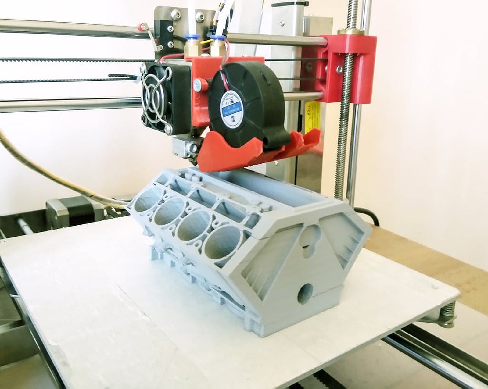 Business card stand engine ZR1 block V8 (Bugs fixed) – 3D Baskı Modeli