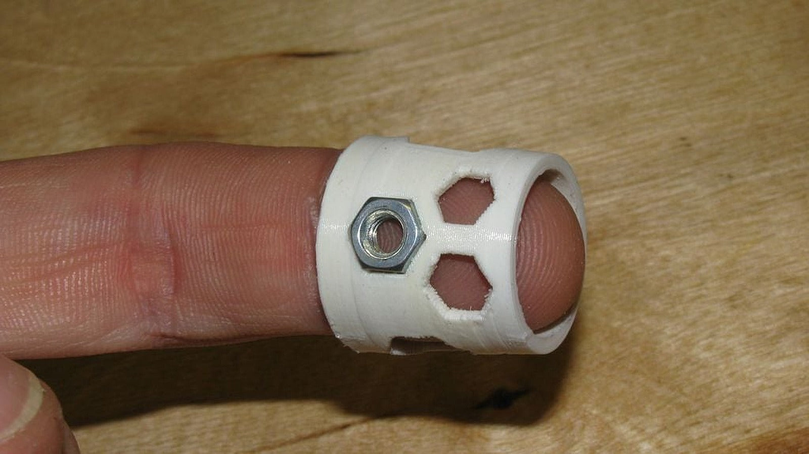 Thimble finger spanner / Nut stand – 3D Baskı Modeli