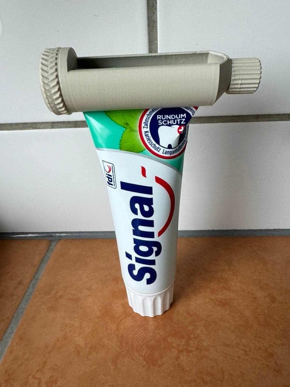 Toothpaste Squeezer without text – 3D Baskı Modeli