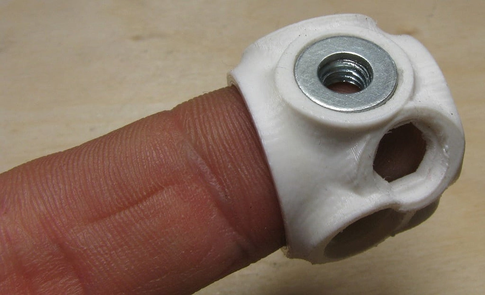 Thimble washer and nut stand – 3D Baskı Modeli