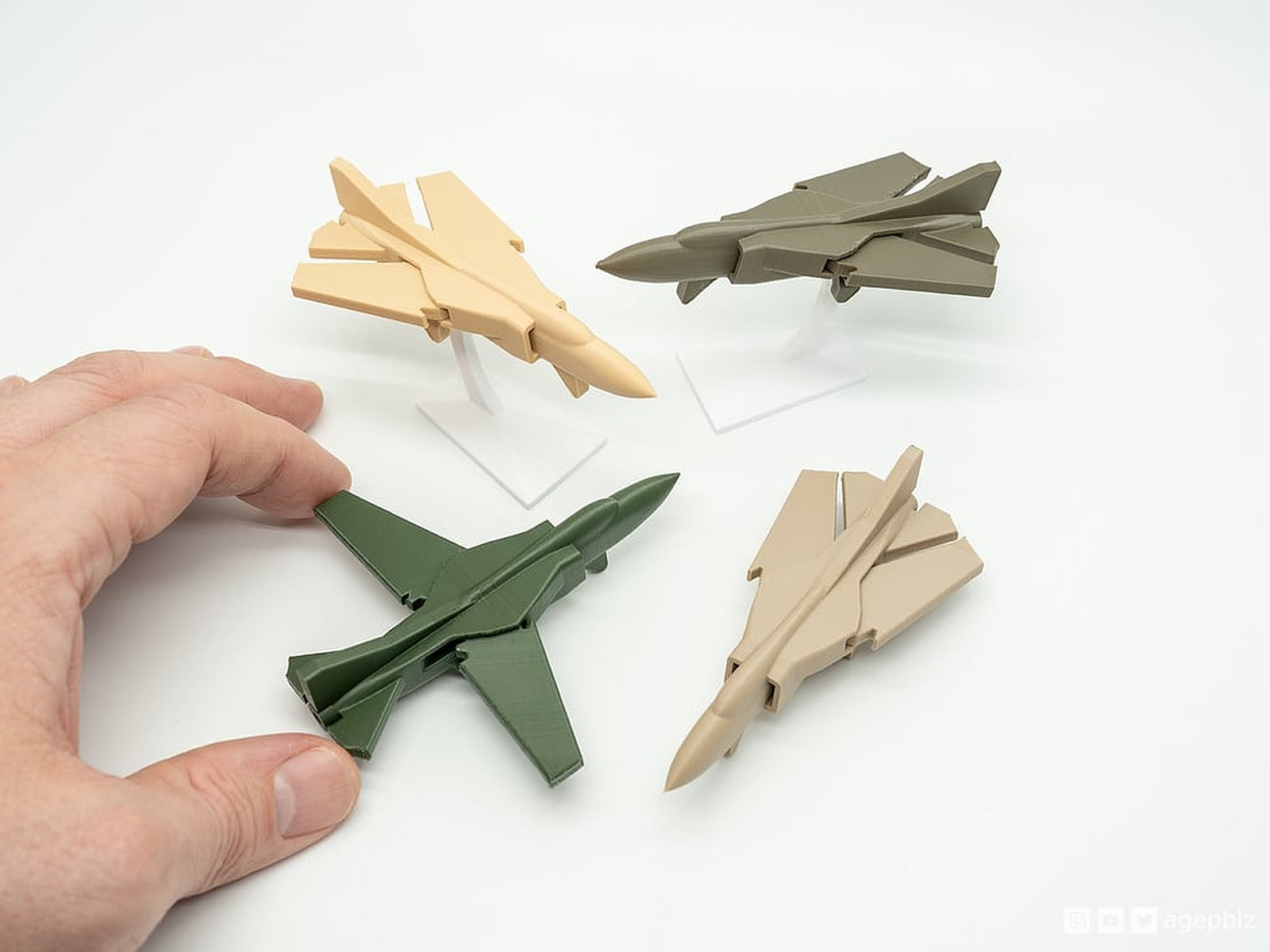 Print-in-place and articulated MiG-23 Jet Fighter with Improved Wingdesign – 3D Baskı Modeli
