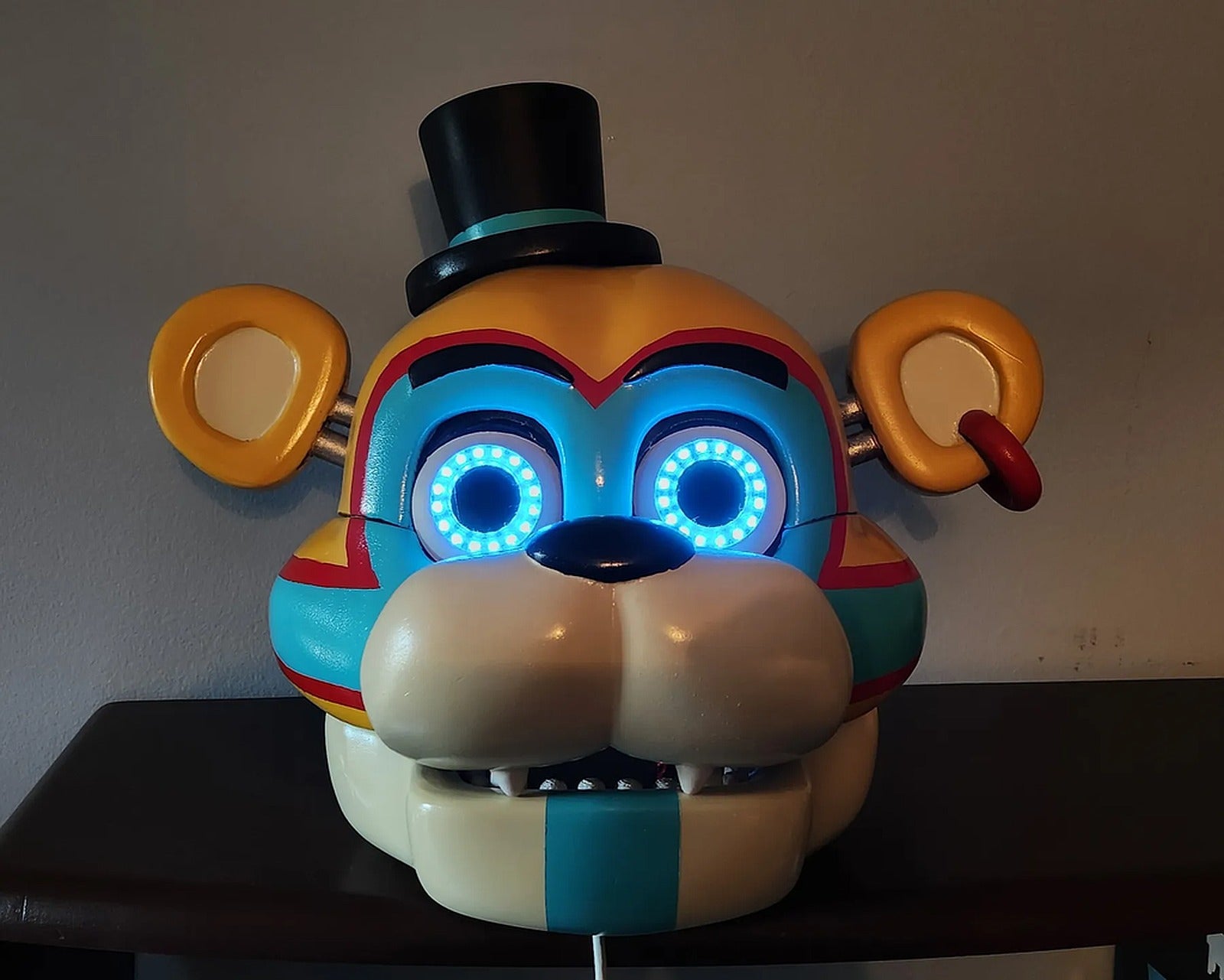 Glamrock Freddy Wearable Mask with Hinged Jaw – 3D Baskı Modeli