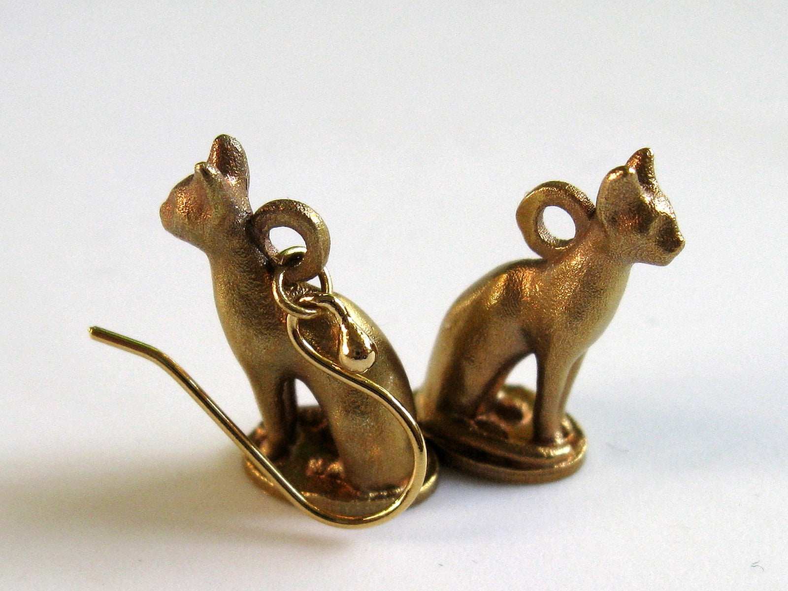 Egyptian Cat Earring – 3D Baskı Modeli