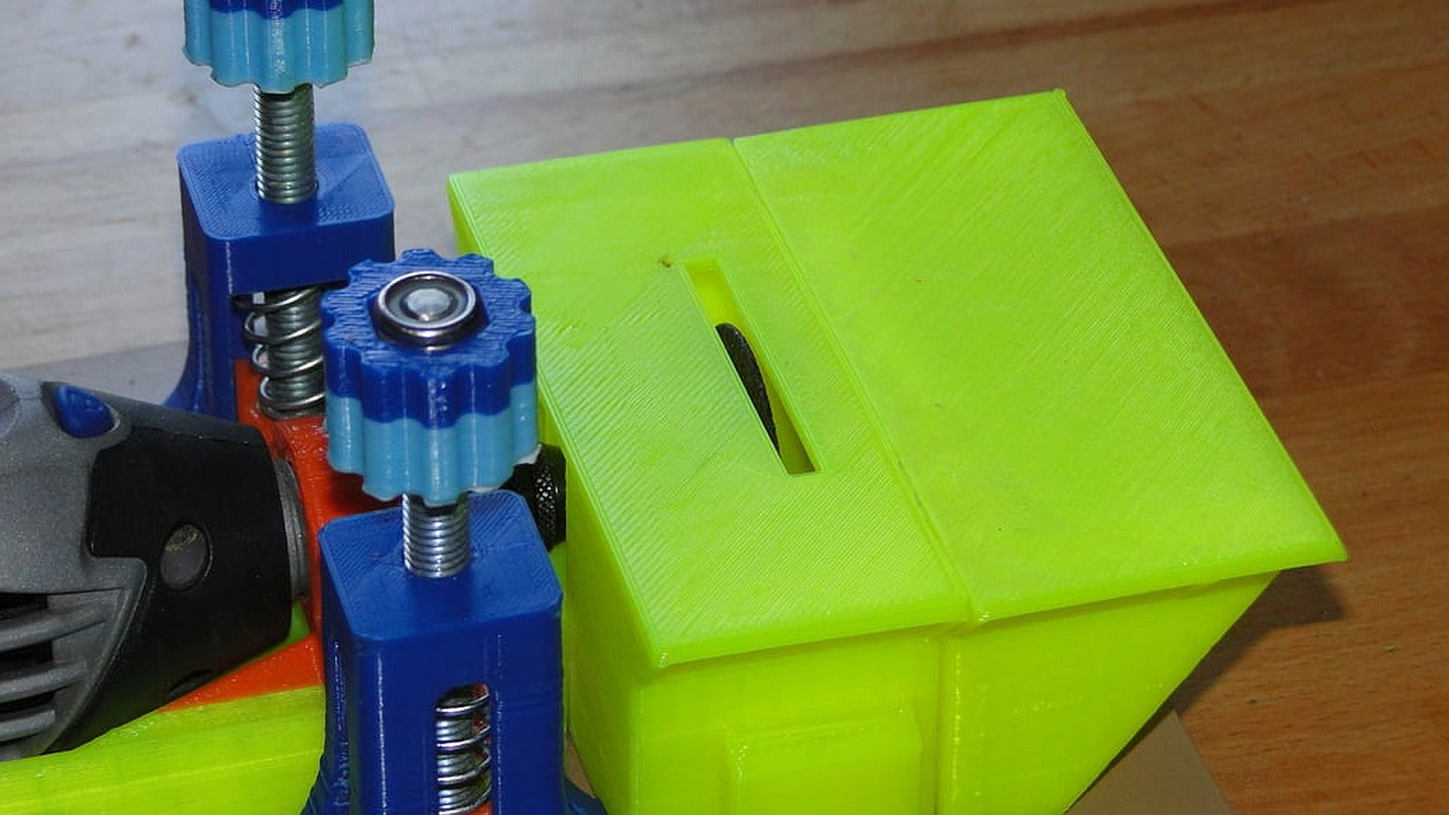 Table Saw for Dremel 4000 (with adjustable drill braket) – 3D Baskı Modeli