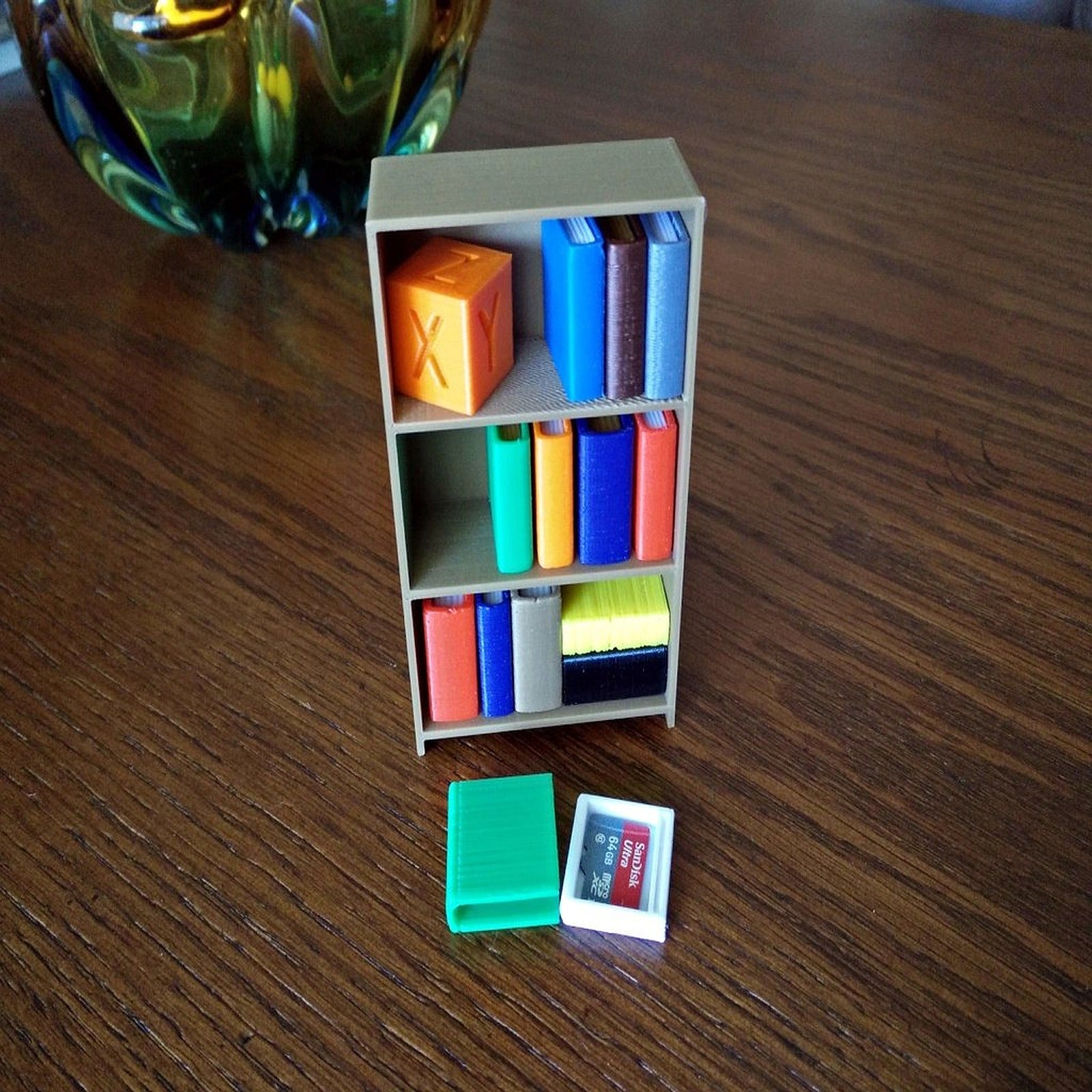 Customizable Tiny Bookcase – 3D Baskı Modeli