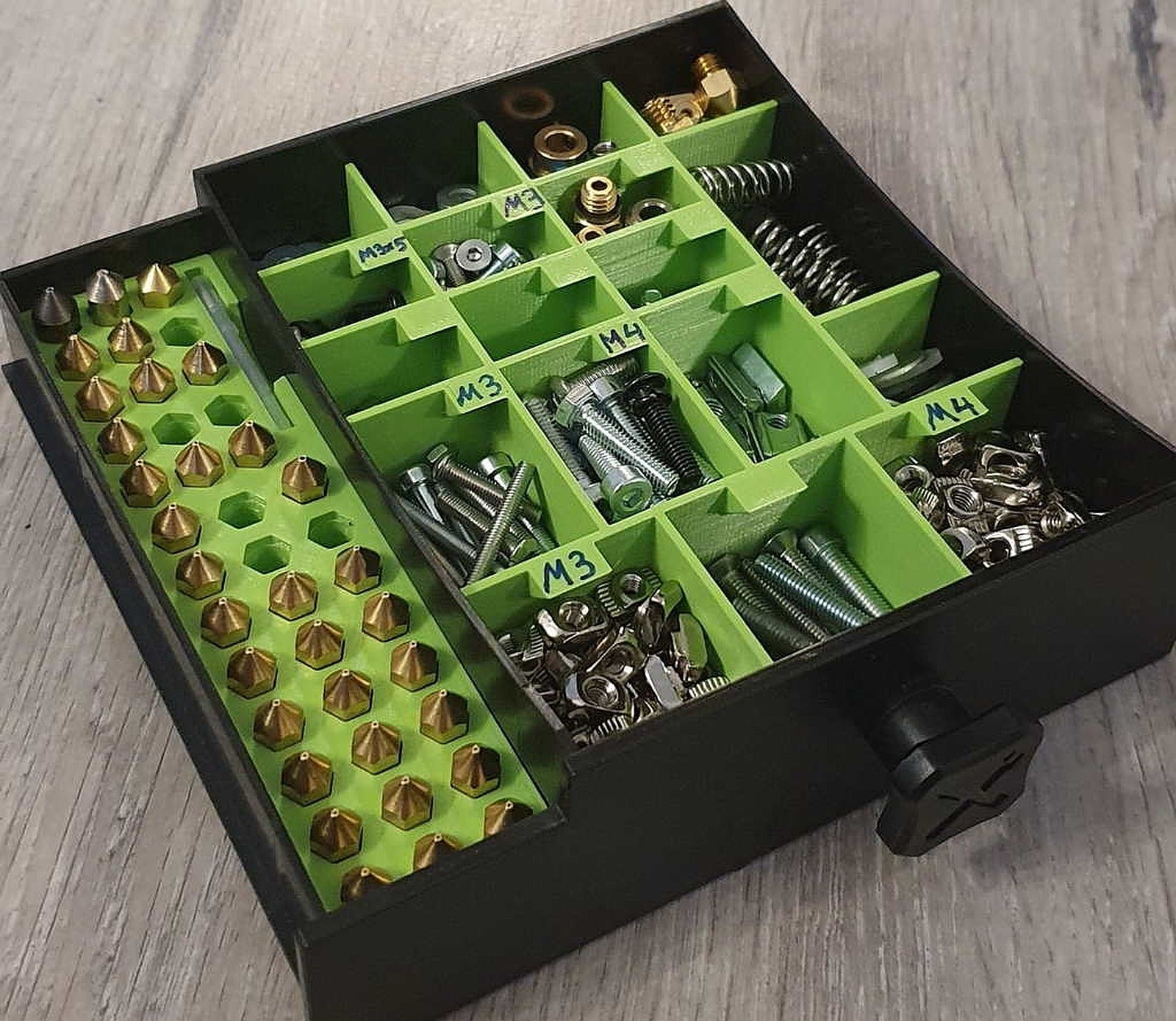 Ender 3 V2 Tray Nozzle stand + kutu/düzenleyici – 3D Baskı Modeli