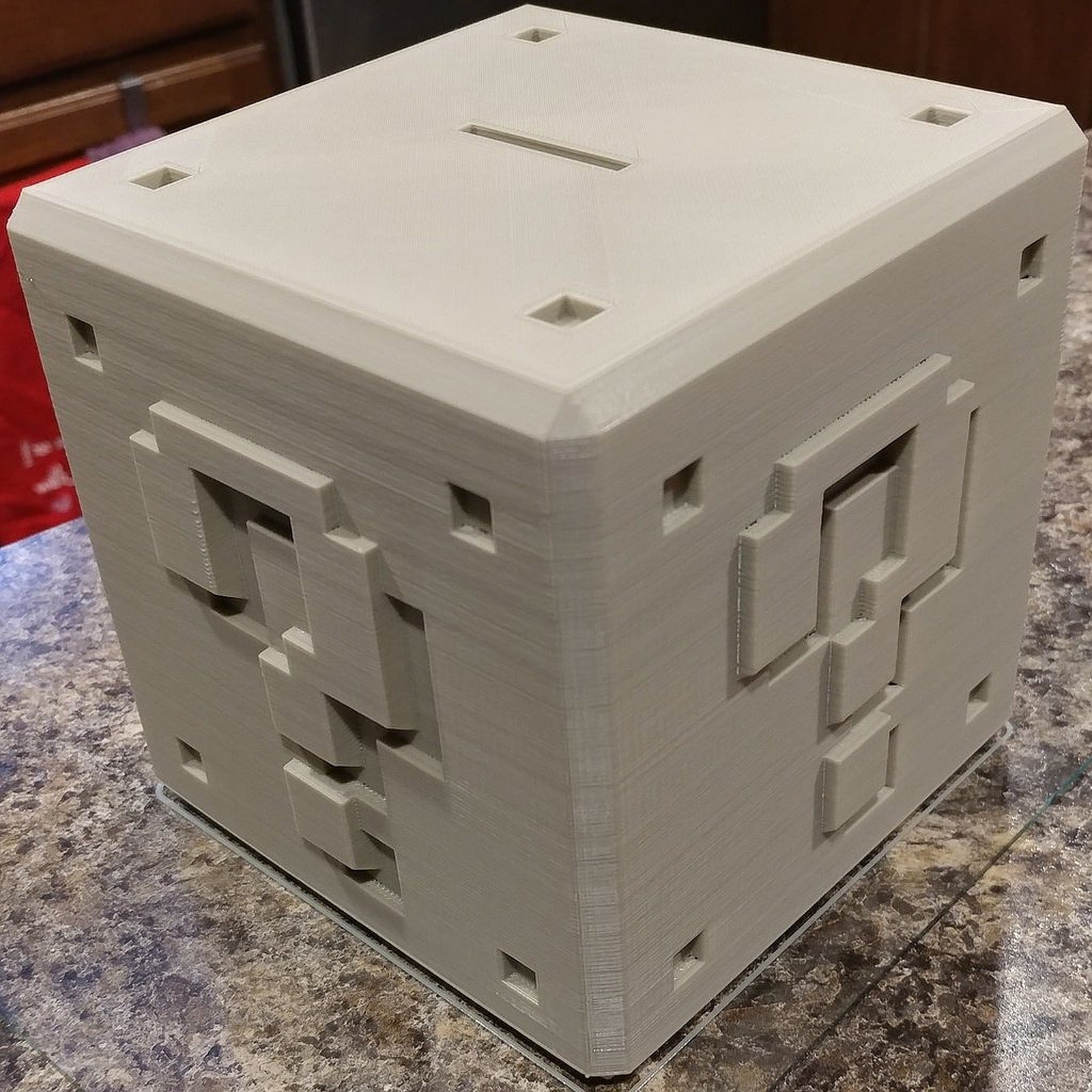Mario ? Bank with Print in Place Plug – 3D Baskı Modeli