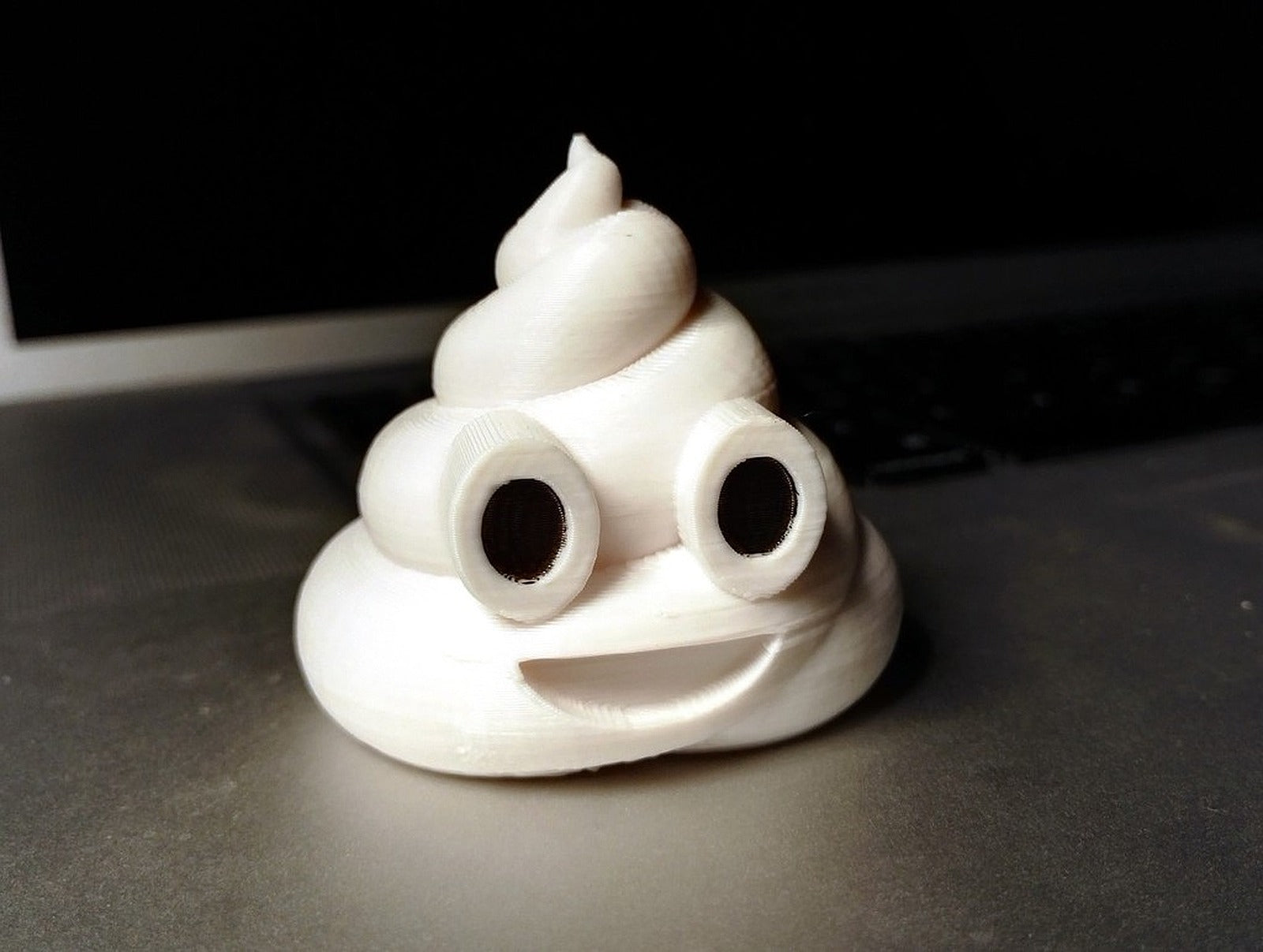 Pile of Poo Emoji (U+1F4A9) – 3D Baskı Modeli