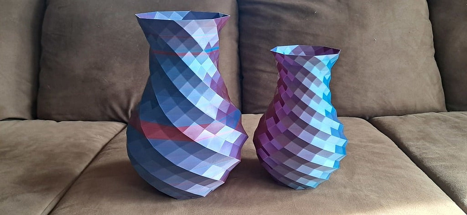Low-Poly Spiral Twist vazo (wider) – 3D Baskı Modeli