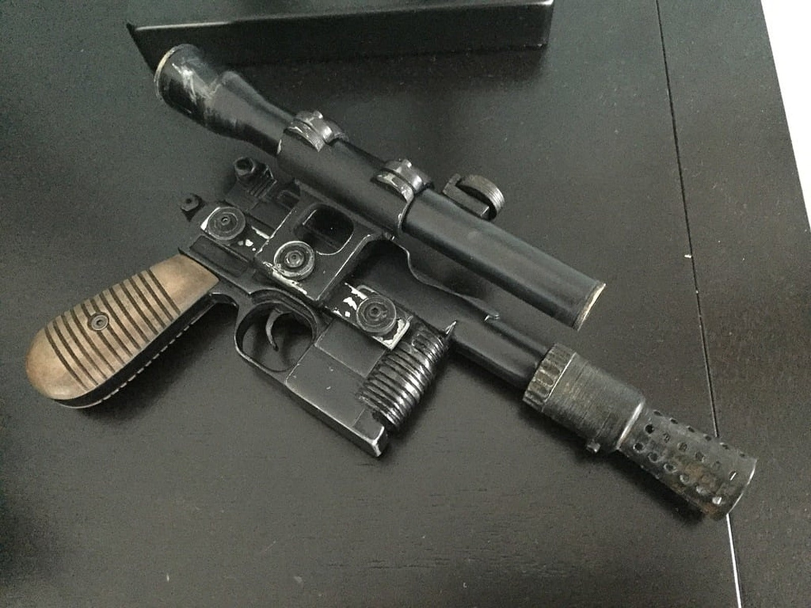 Han Solo Blaster (DL-44) – 3D Baskı Modeli