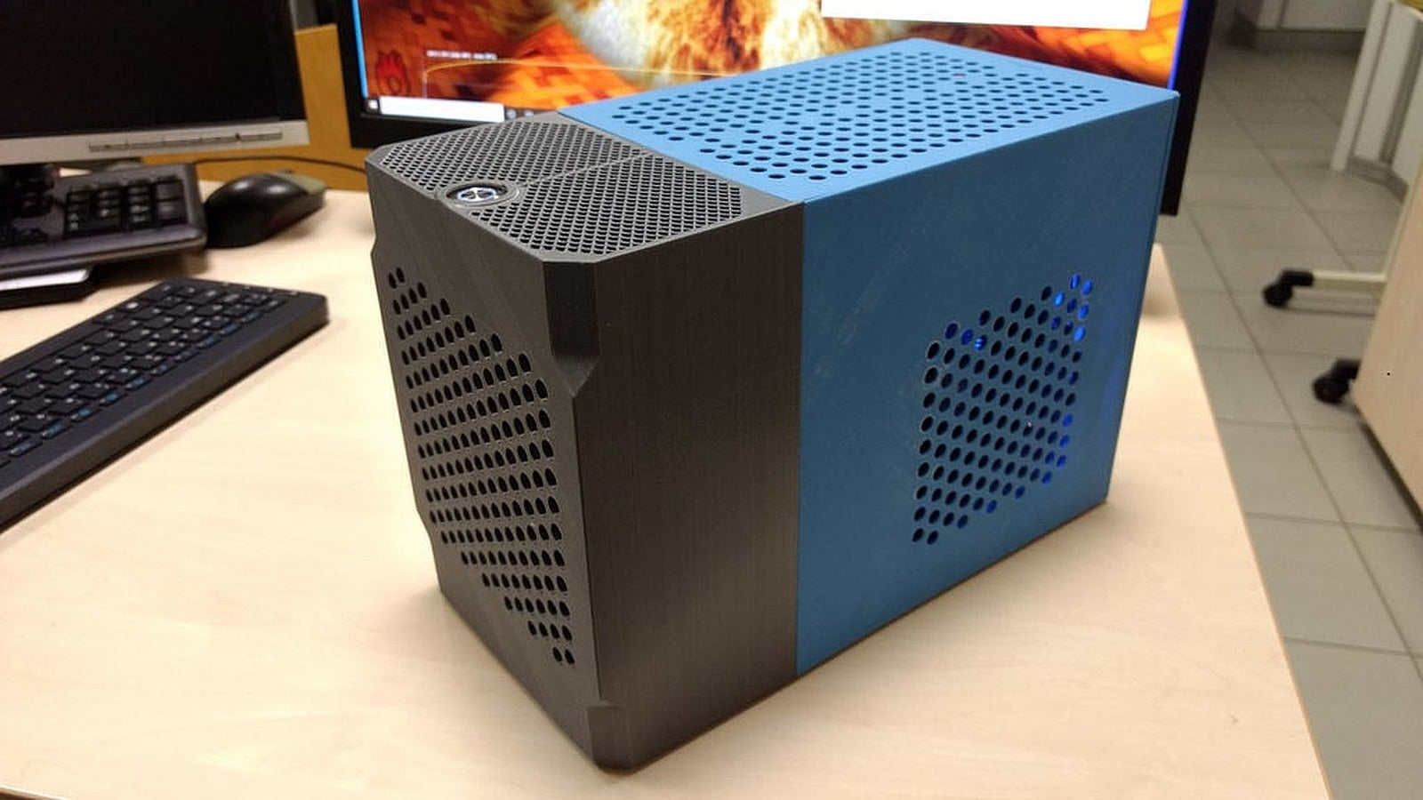 Mini-ITX PC kılıf... – 3D Baskı Modeli