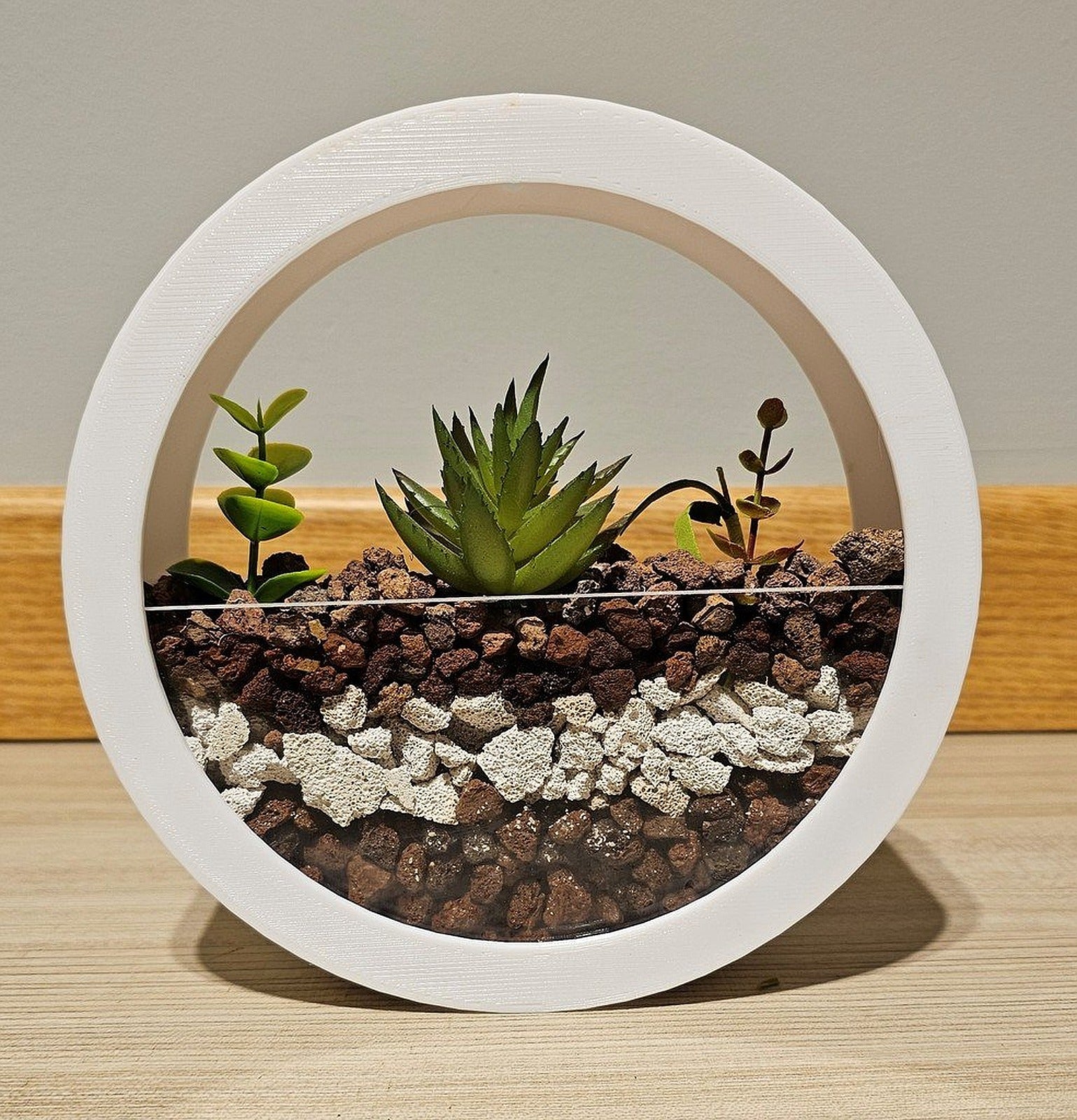 Wall mounted circle flowerpot – 3D Baskı Modeli
