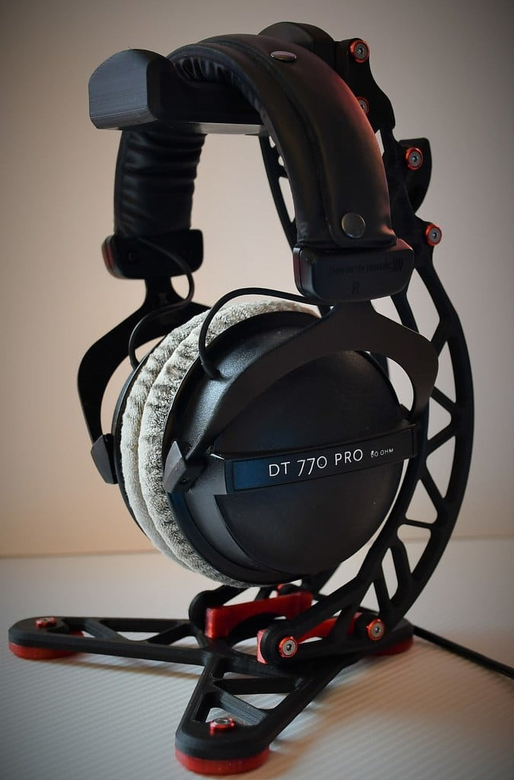 Headphone stand (setup themed) – 3D Baskı Modeli